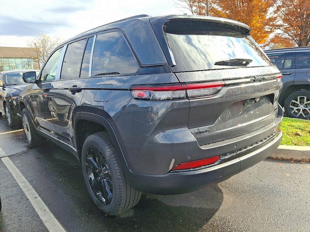 New 2025 Jeep Grand Cherokee Limited 4x4 Sport Utility