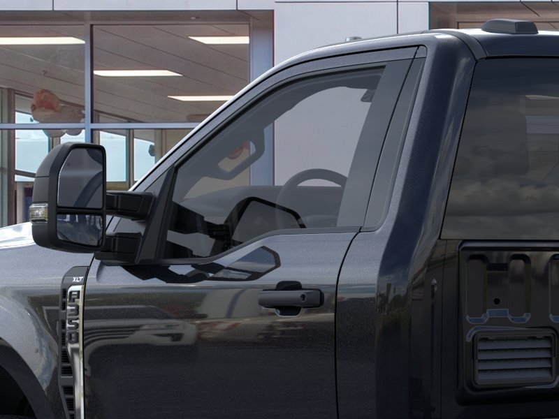 2025 Ford F-350 Super Duty Chassis Cab XLT - Photo 20