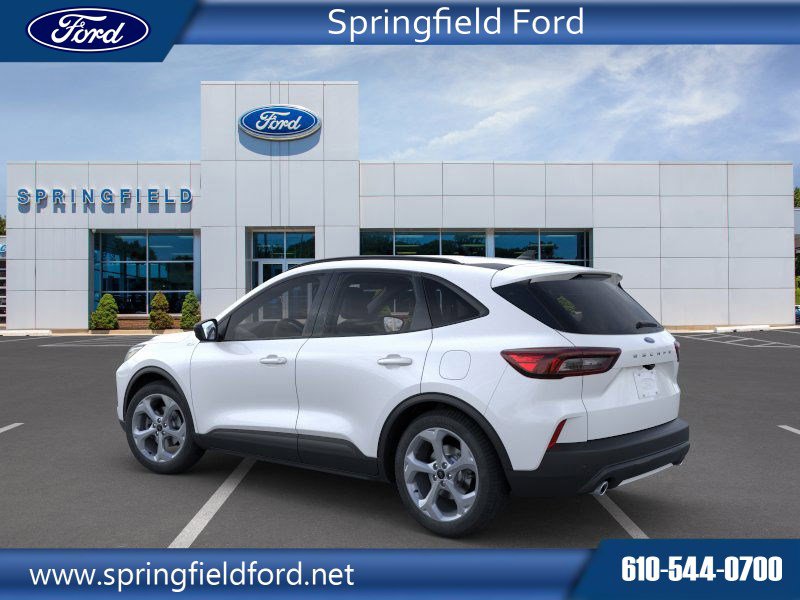 2025 Ford Escape ST-Line photo 4