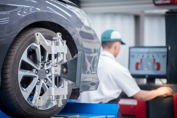 Difference Between Tire Balance and Wheel Alignment Springfield