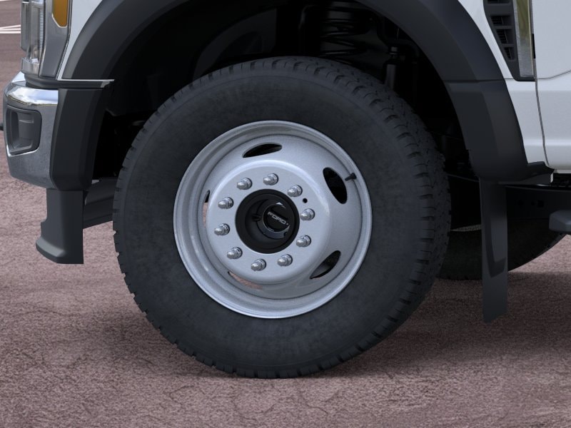 2025 Ford F-550 Super Duty Chassis Cab XL - Photo 19