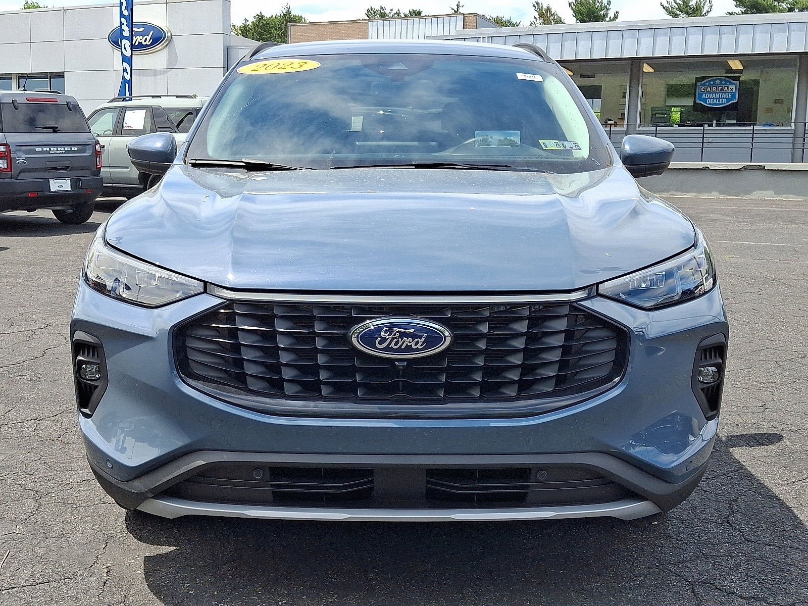 2023 Ford Escape Base photo 2