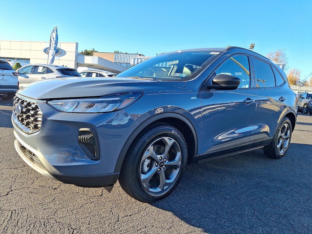 New 2025 Ford Escape ST-Line SUV