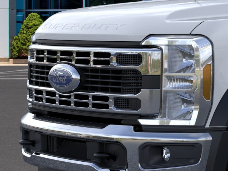 2025 Ford F-550 Super Duty Chassis Cab XL - Photo 17