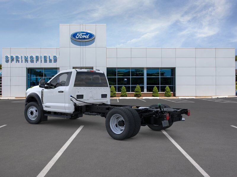 2025 Ford F-550 XL photo 4