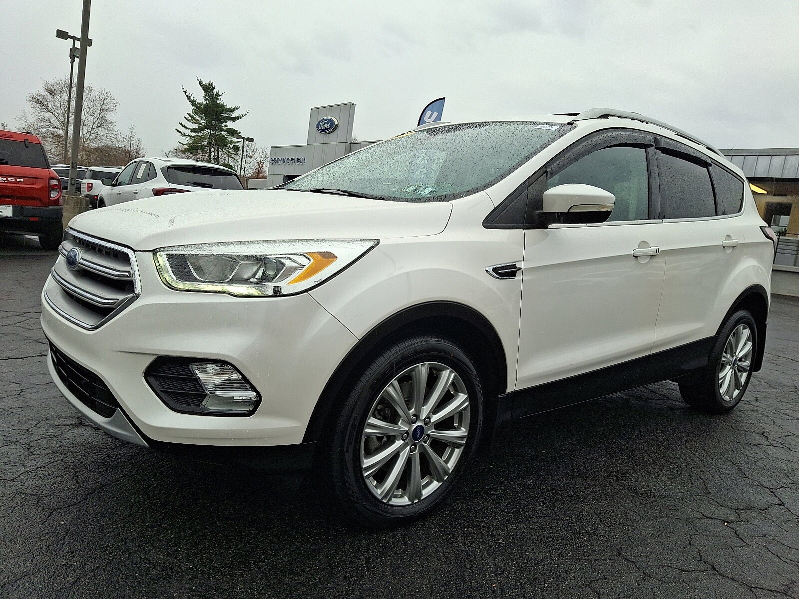 2017 Ford Escape Titanium photo 3