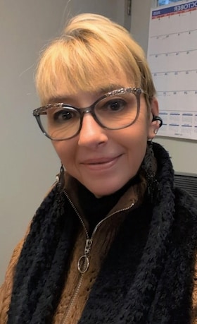 Staff member Kathy Rey from ID_4468fd