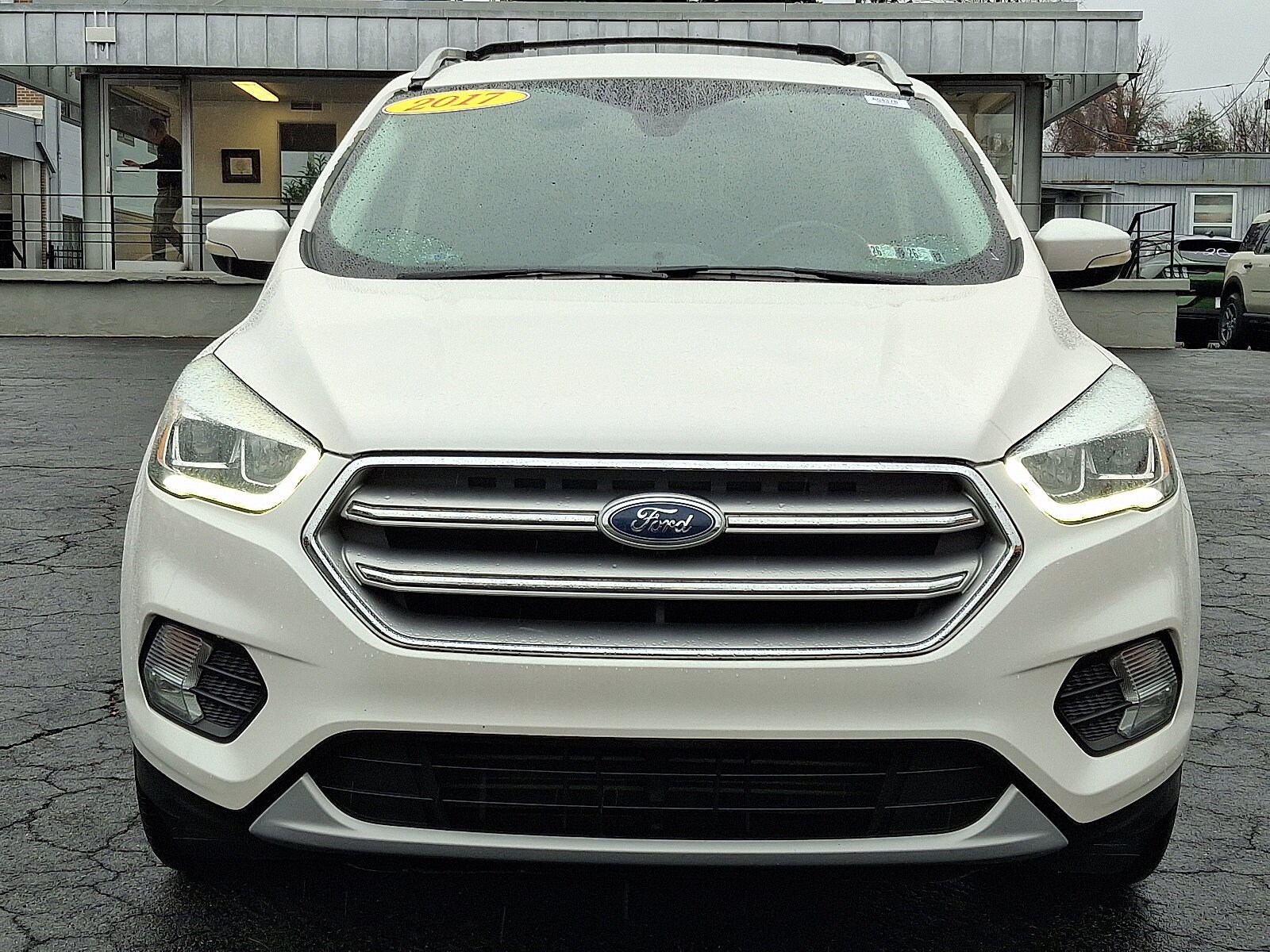 2017 Ford Escape Titanium photo 2