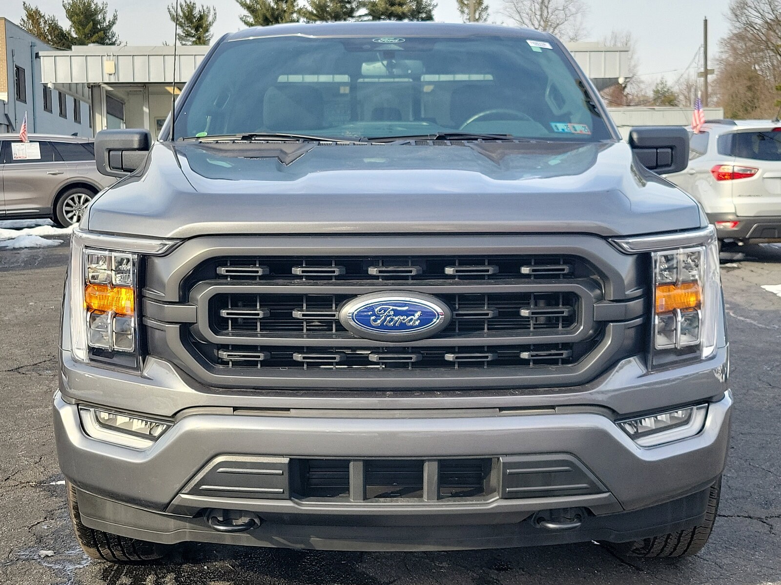 2022 Ford F-150 XLT photo 2