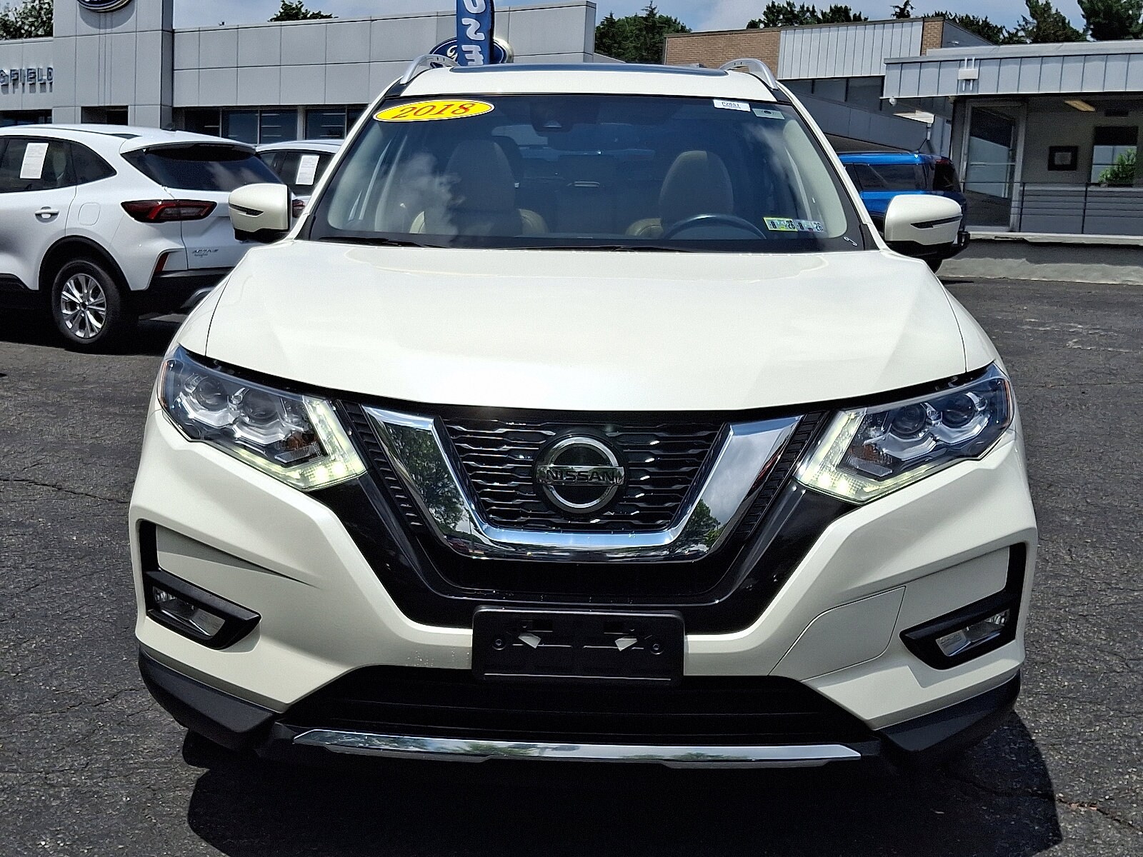 2018 Nissan Rogue SL photo 2