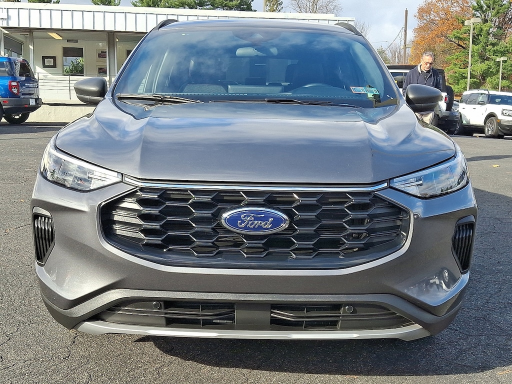 New 2025 Ford Escape ST-Line SUV