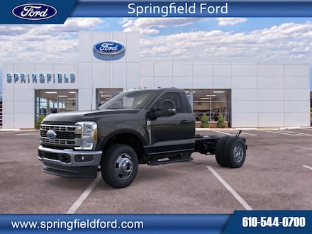 2025 Ford F-350 Chassis XLT TRUCK