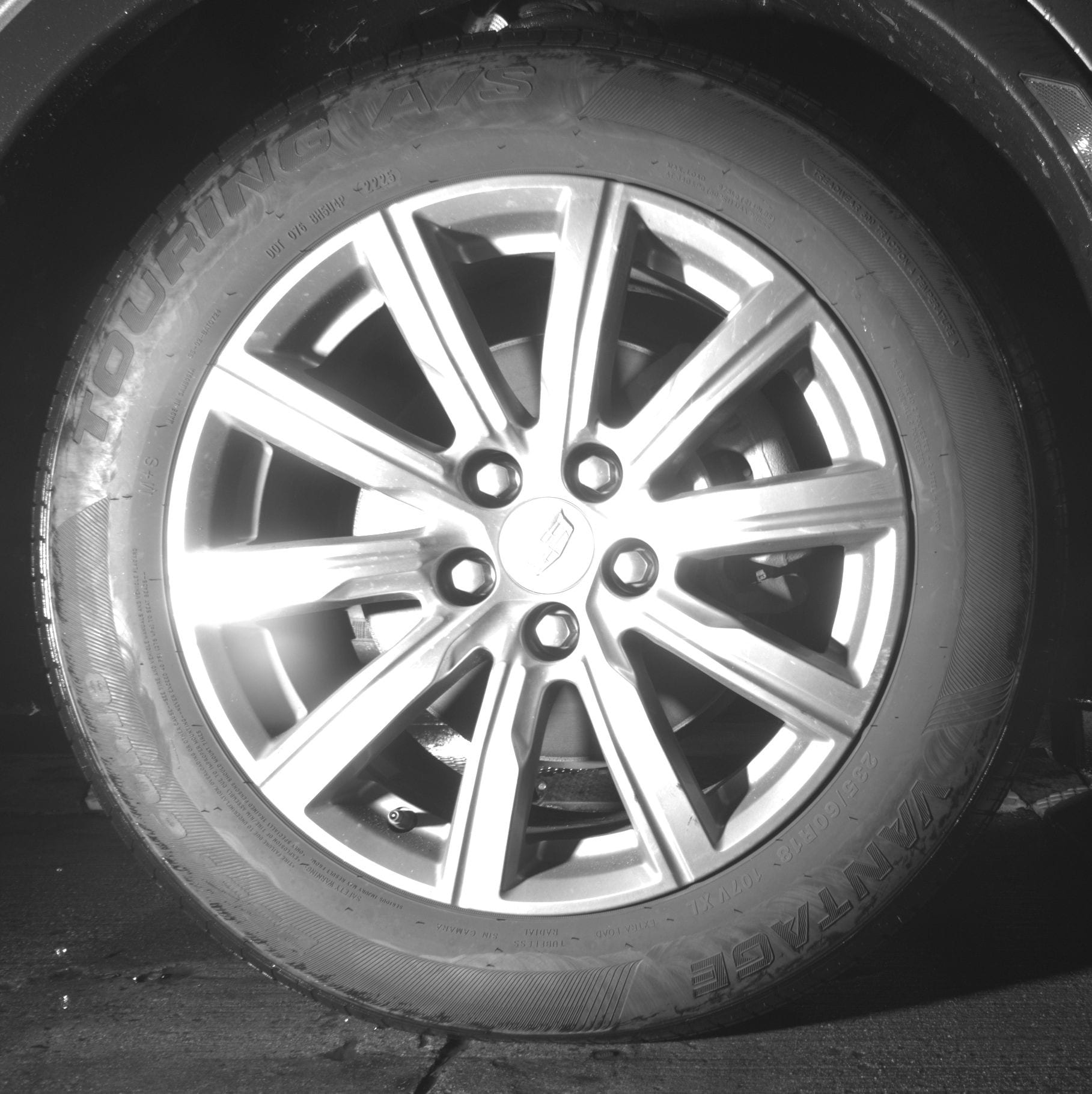 Thumbnail: 2023 Cadillac XT4 - 10