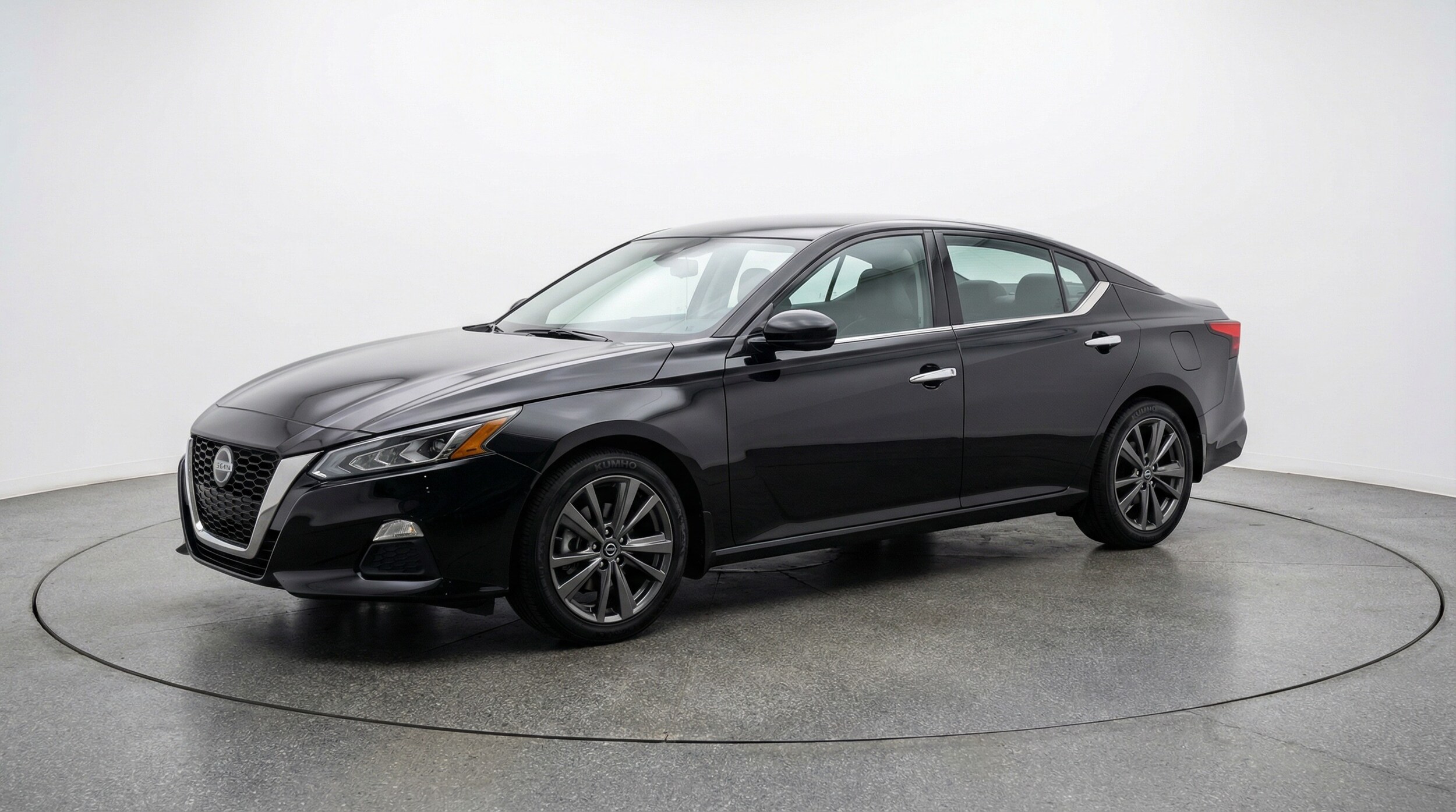 Thumbnail: 2025 Nissan Altima - 3