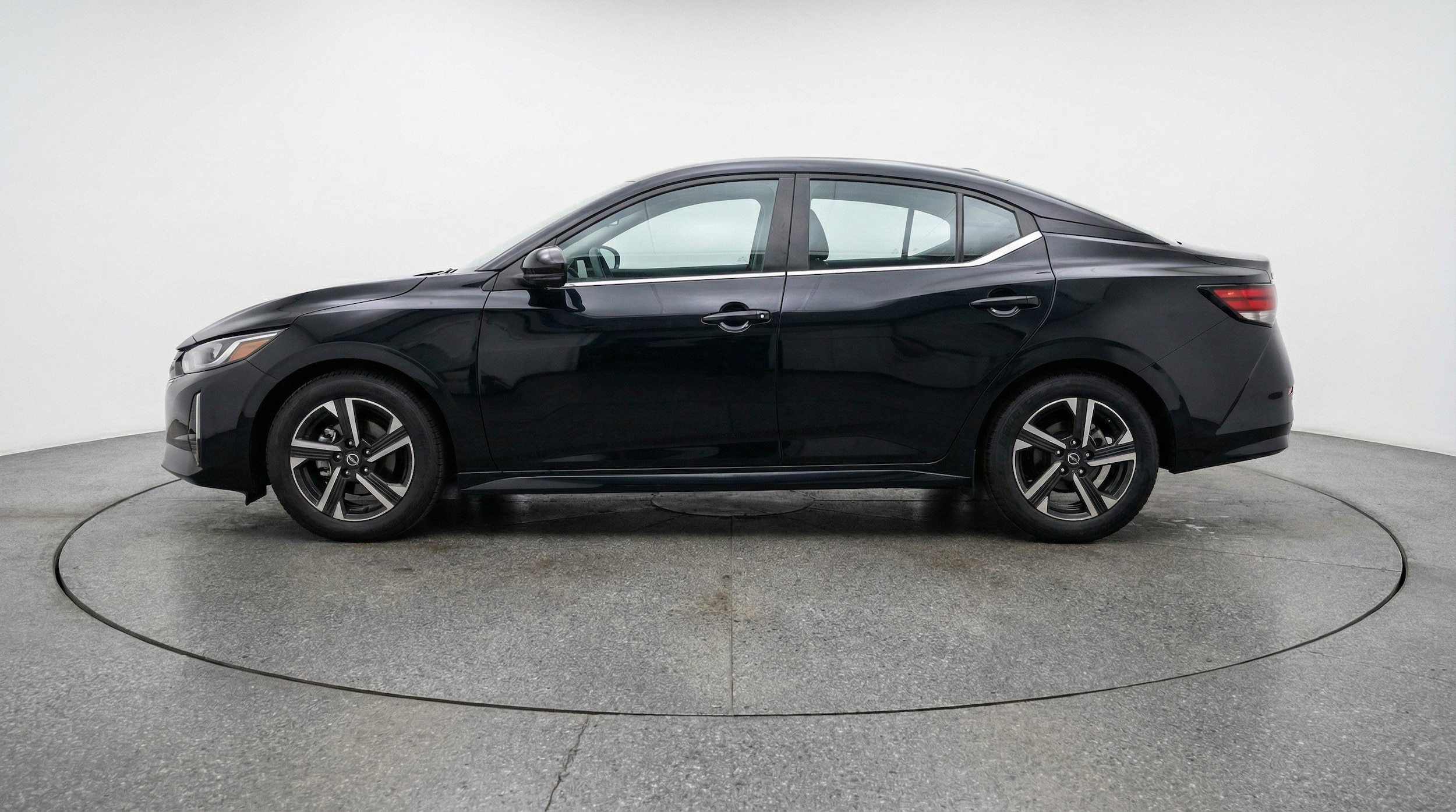 Thumbnail: 2025 Nissan Sentra - 5