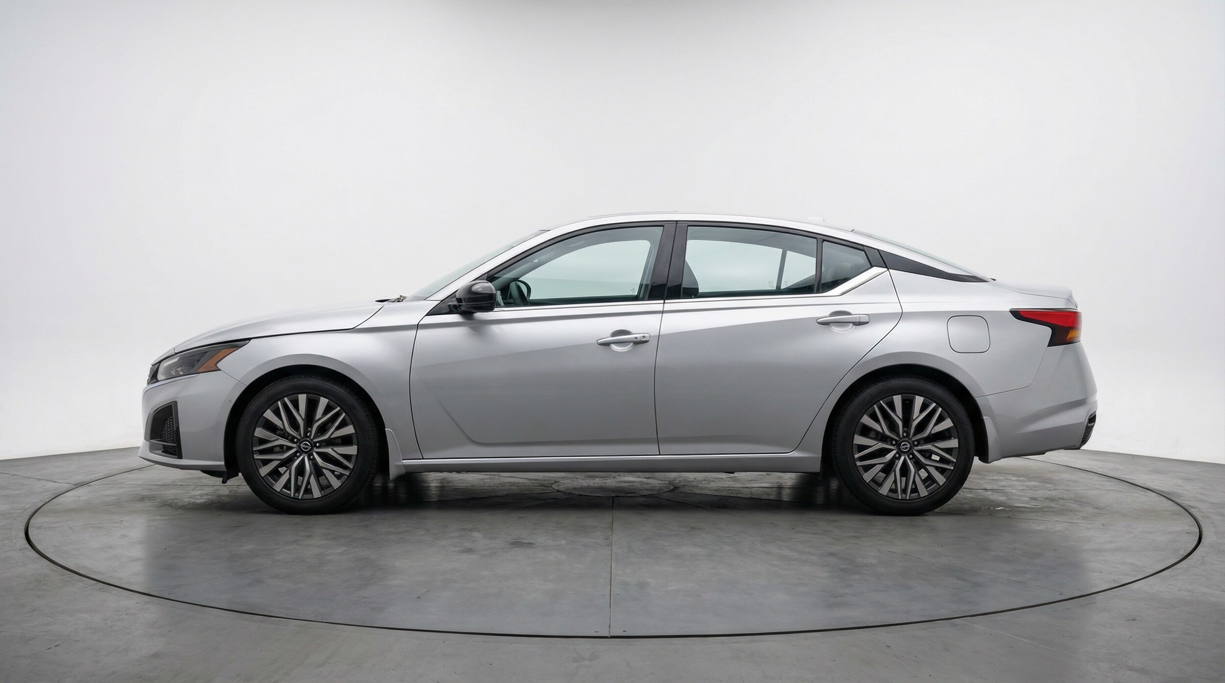 Thumbnail: 2025 Nissan Altima - 4