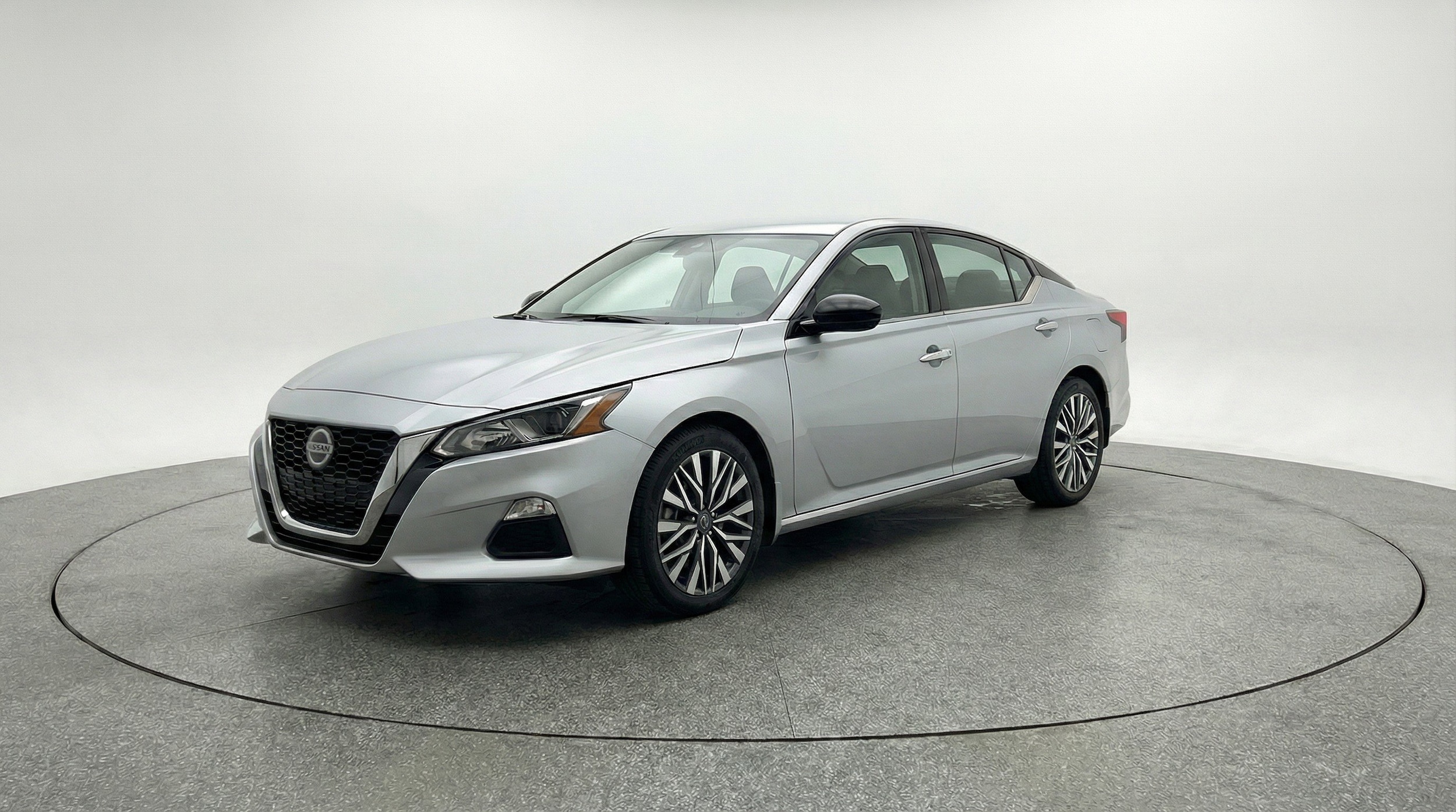 Thumbnail: 2025 Nissan Altima - 3