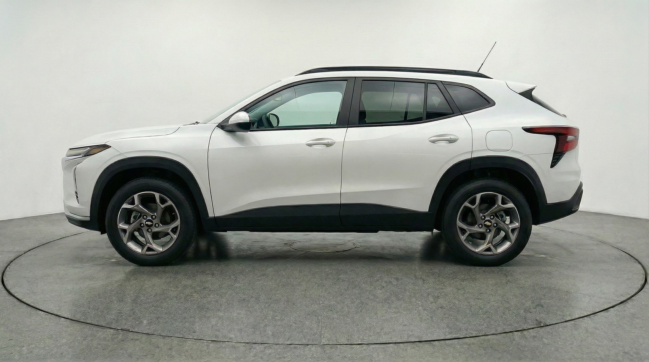 Thumbnail: 2025 Chevrolet Trax - 5