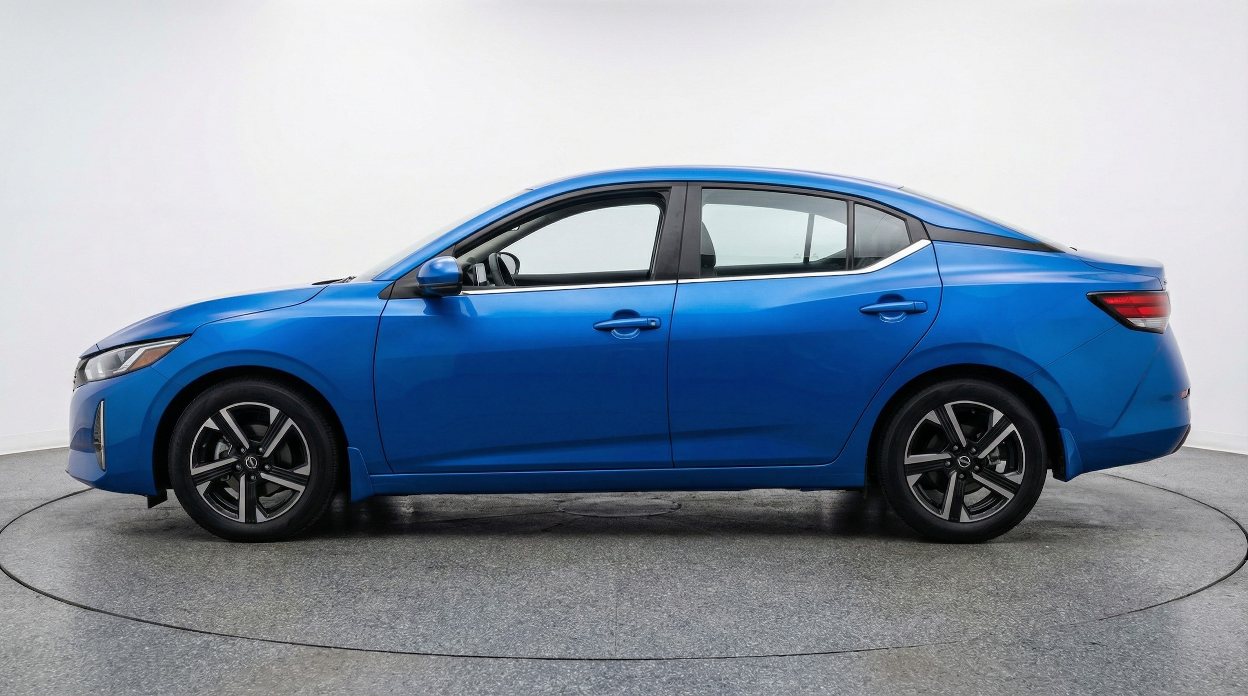 Thumbnail: 2025 Nissan Sentra - 4