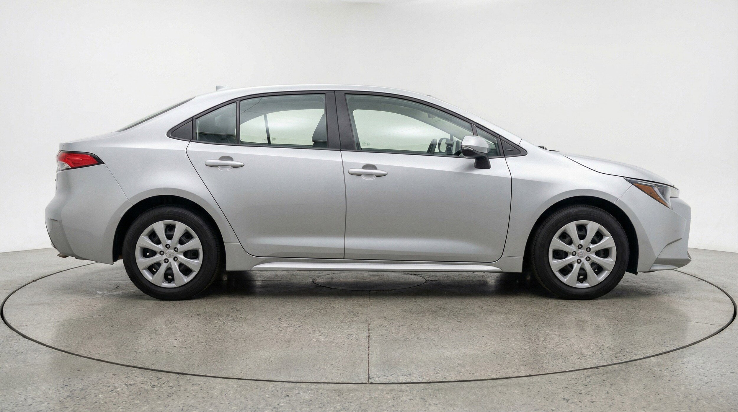 Thumbnail: 2025 Toyota Corolla - 11
