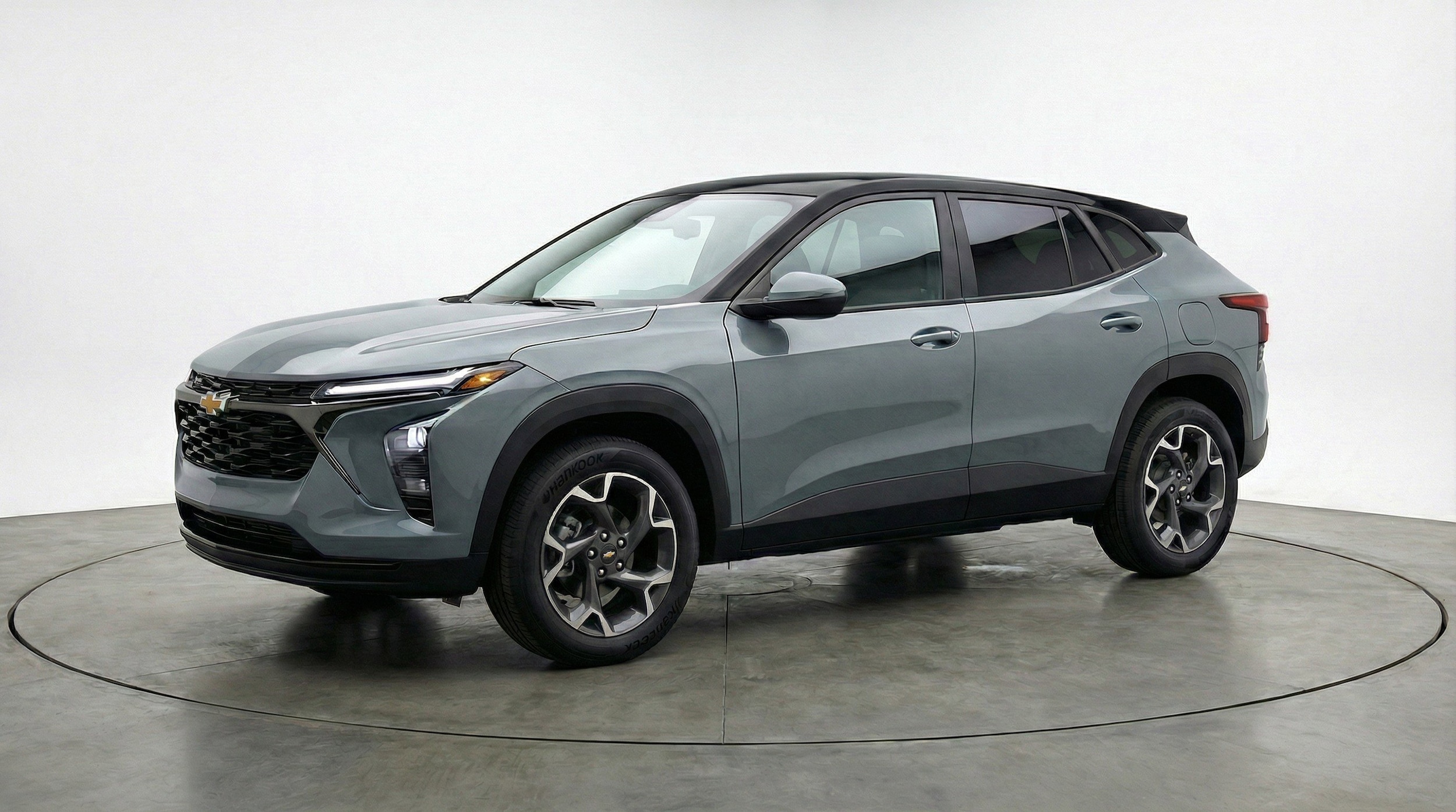 Thumbnail: 2025 Chevrolet Trax - 3