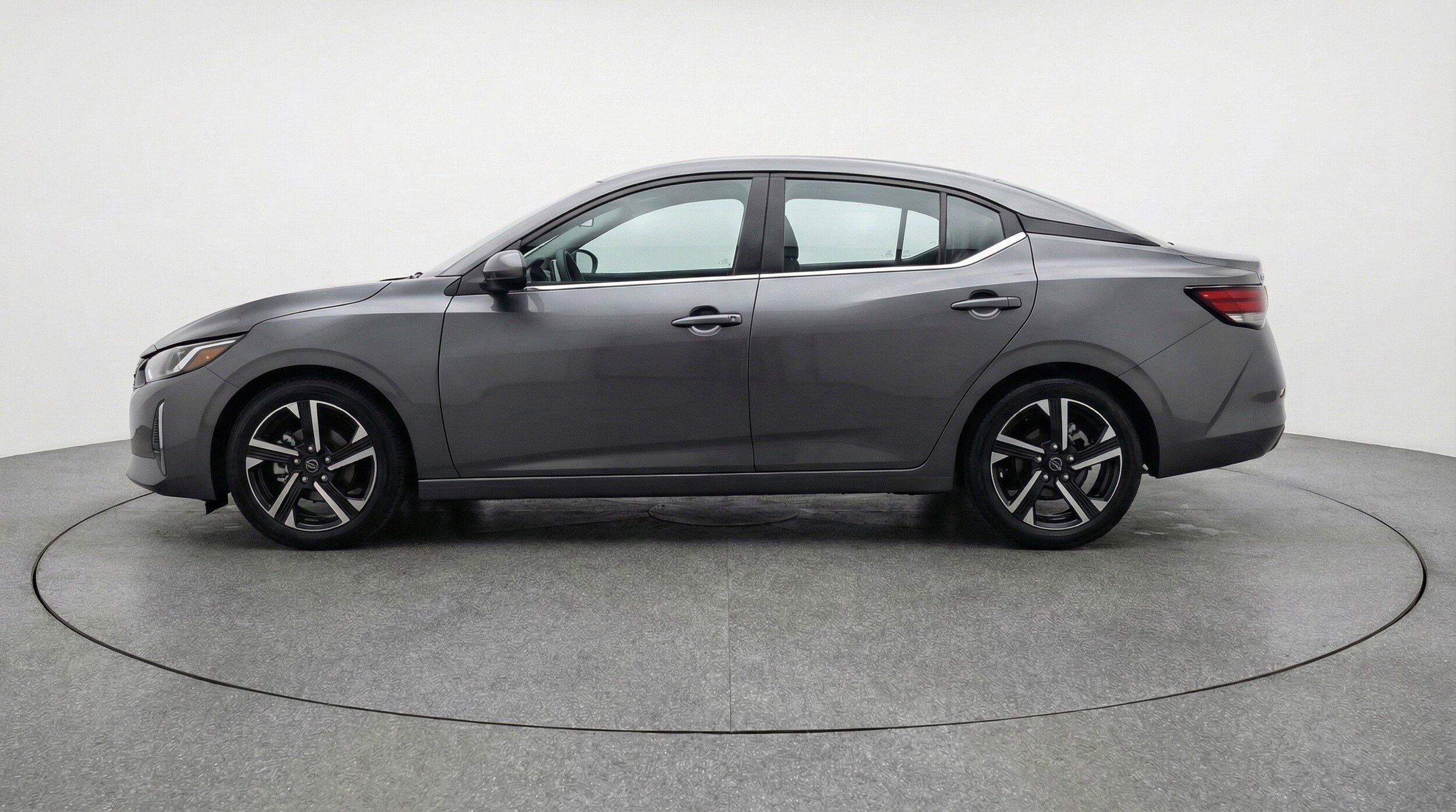 Thumbnail: 2025 Nissan Sentra - 5