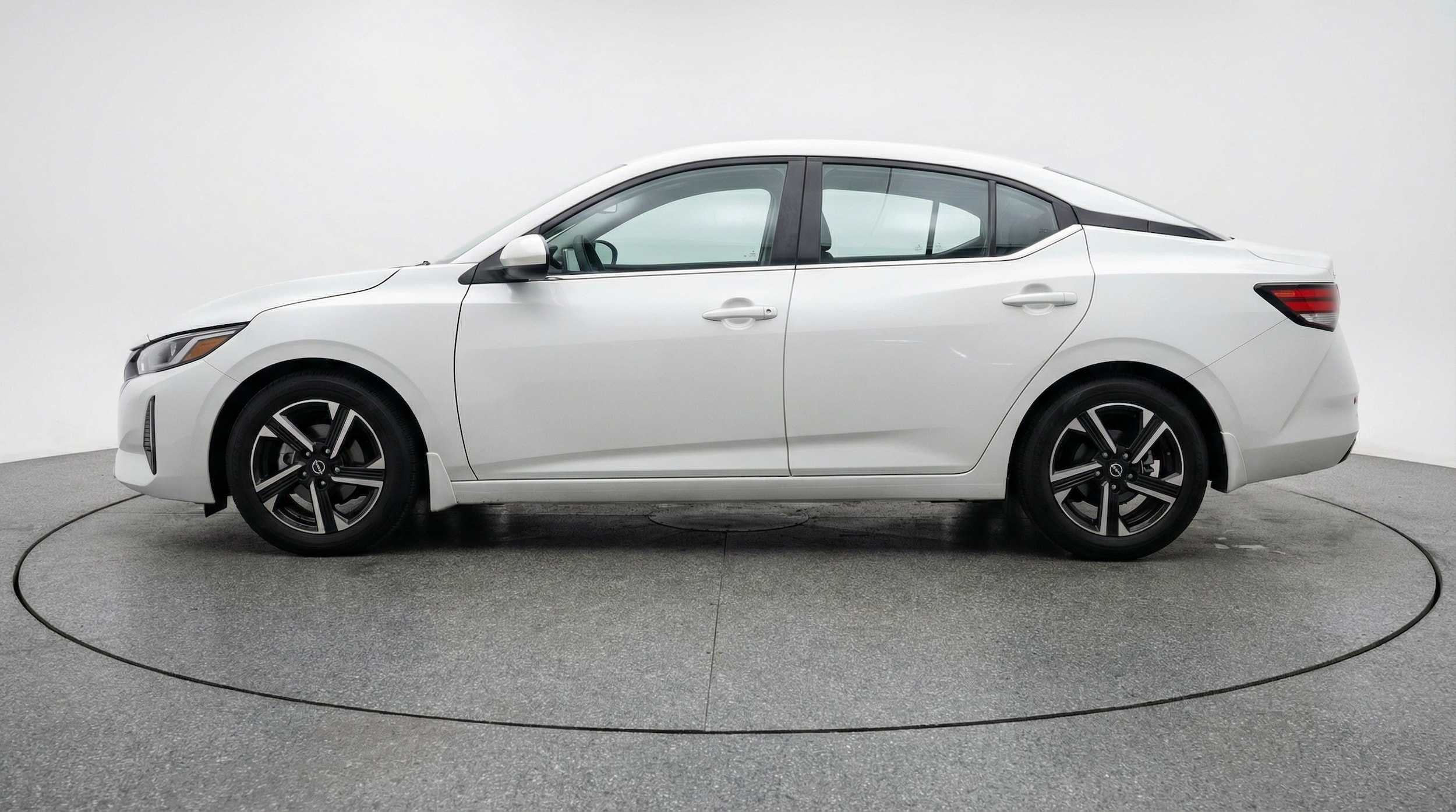 Thumbnail: 2025 Nissan Sentra - 4