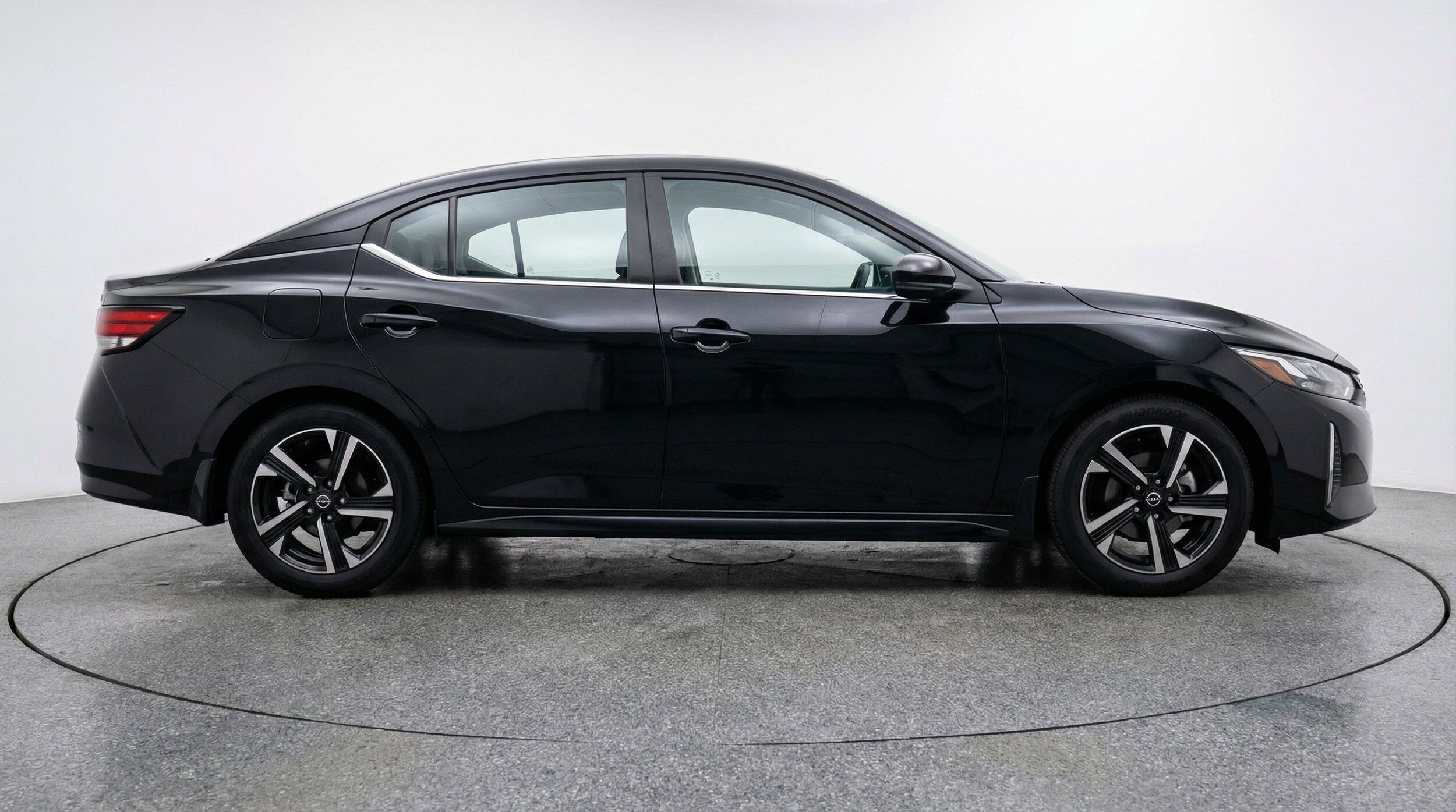 Thumbnail: 2025 Nissan Sentra - 11