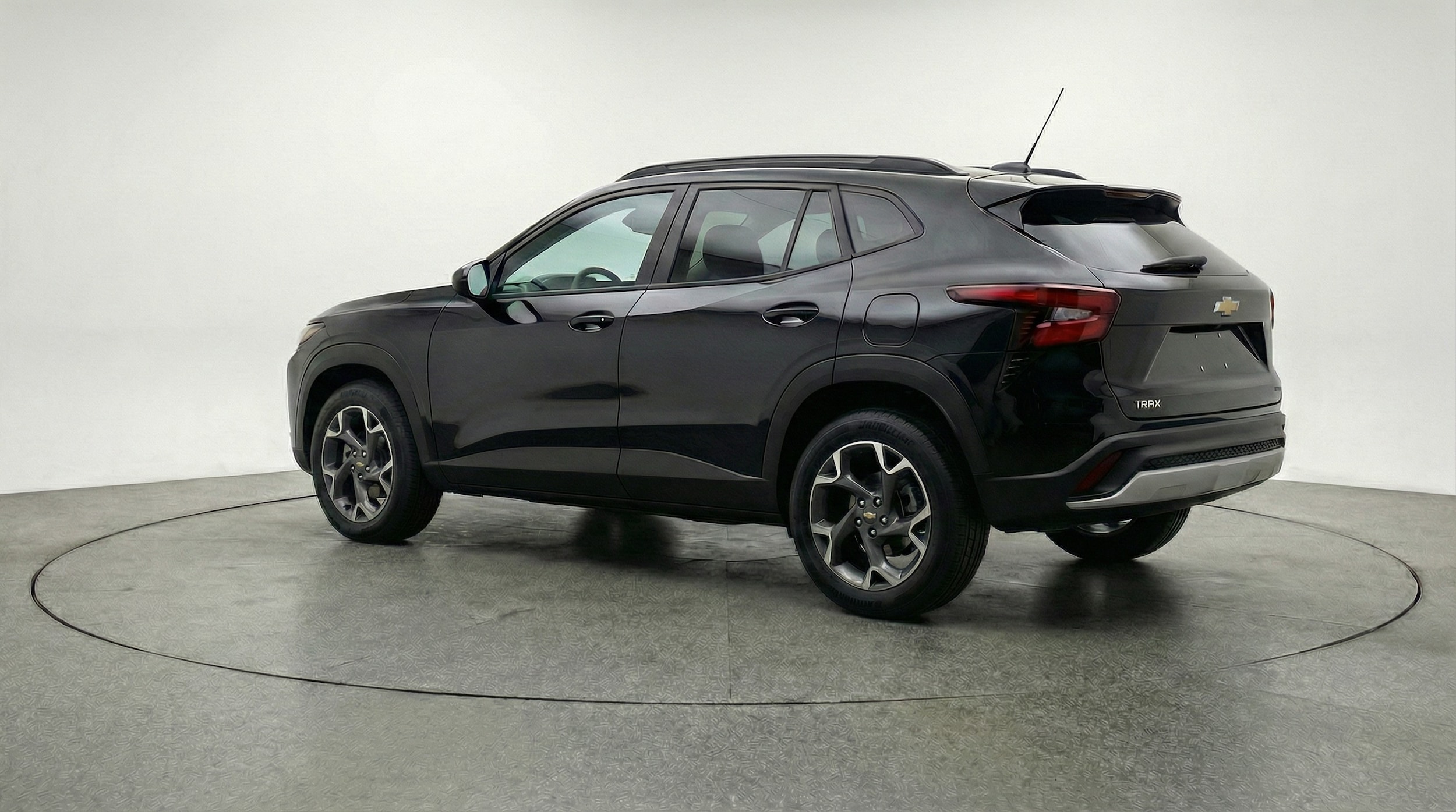 Thumbnail: 2025 Chevrolet Trax - 5