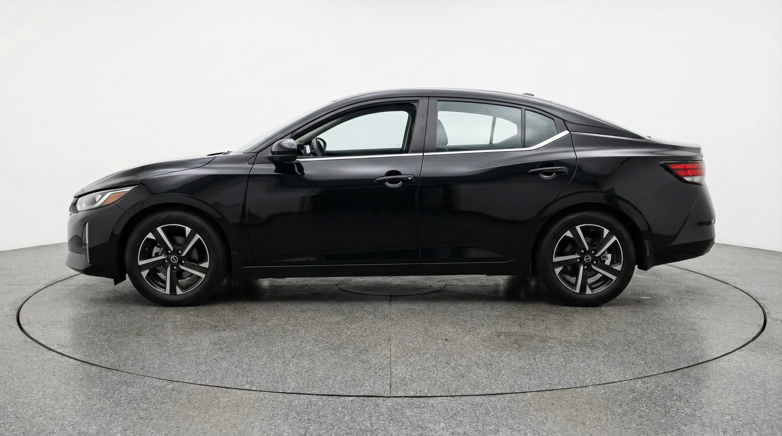 Thumbnail: 2025 Nissan Sentra - 4