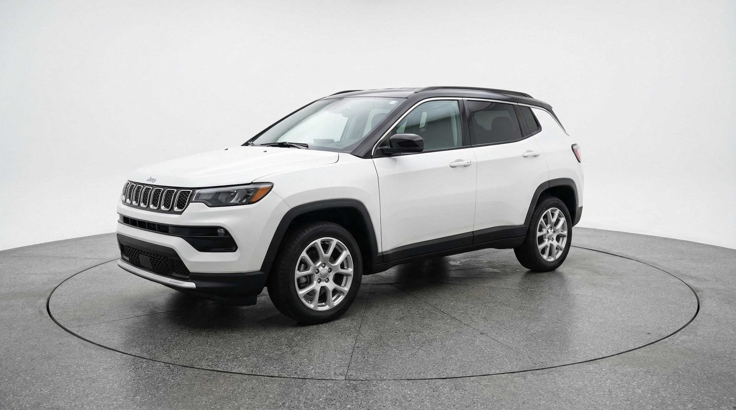 Thumbnail: 2025 Jeep Compass - 3