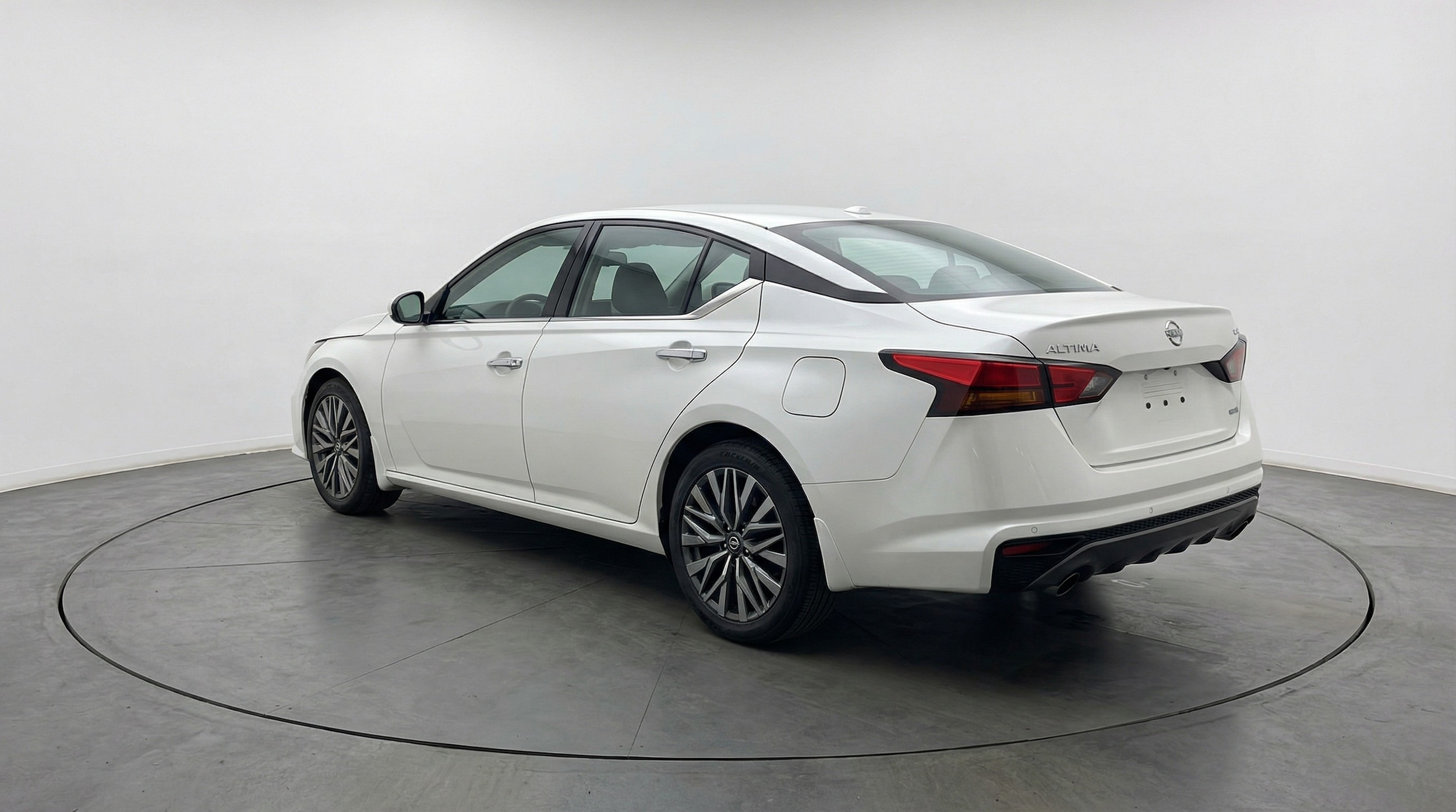 Thumbnail: 2025 Nissan Altima - 5