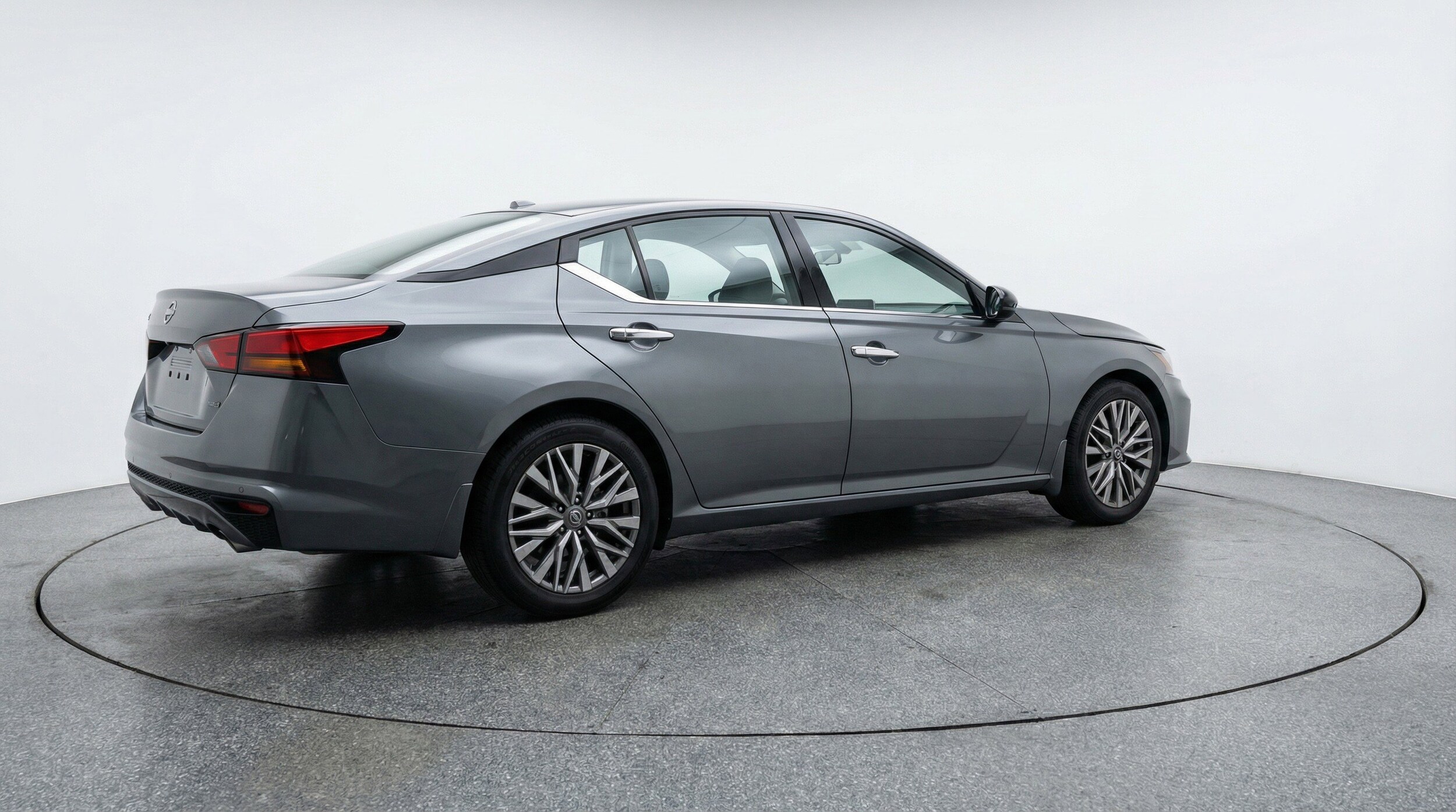 Thumbnail: 2025 Nissan Altima - 9