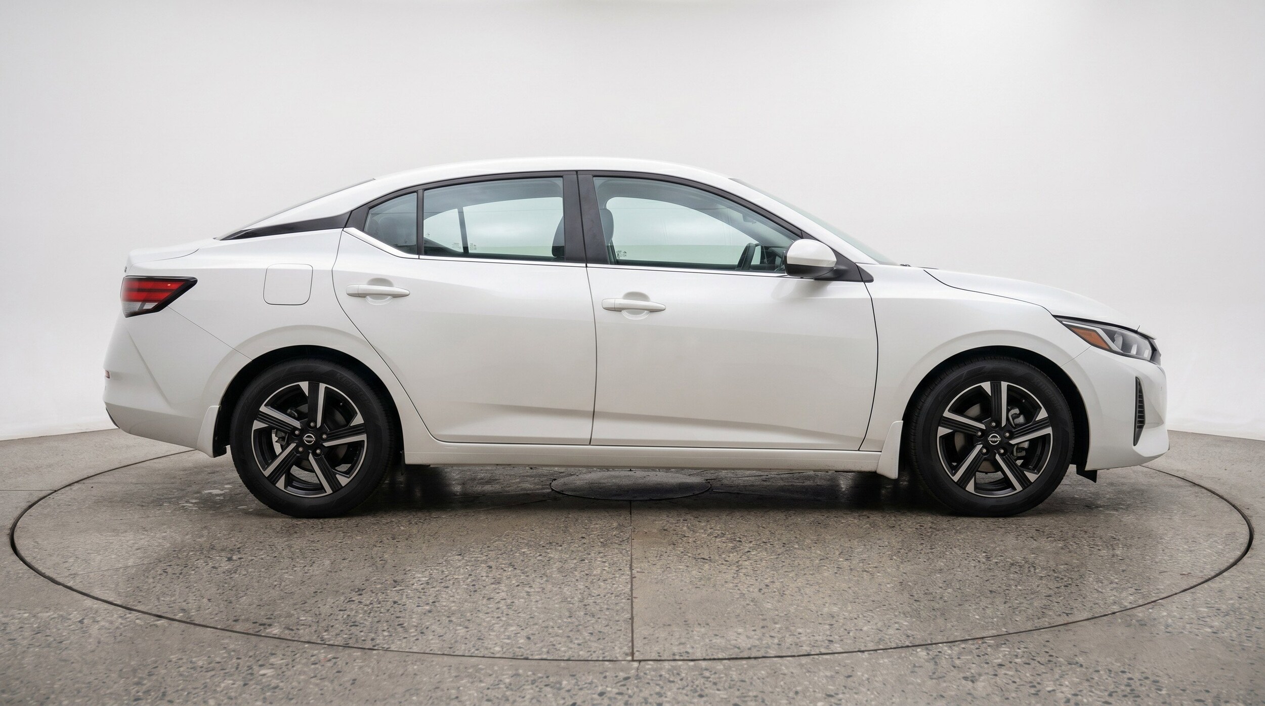 Thumbnail: 2025 Nissan Sentra - 11