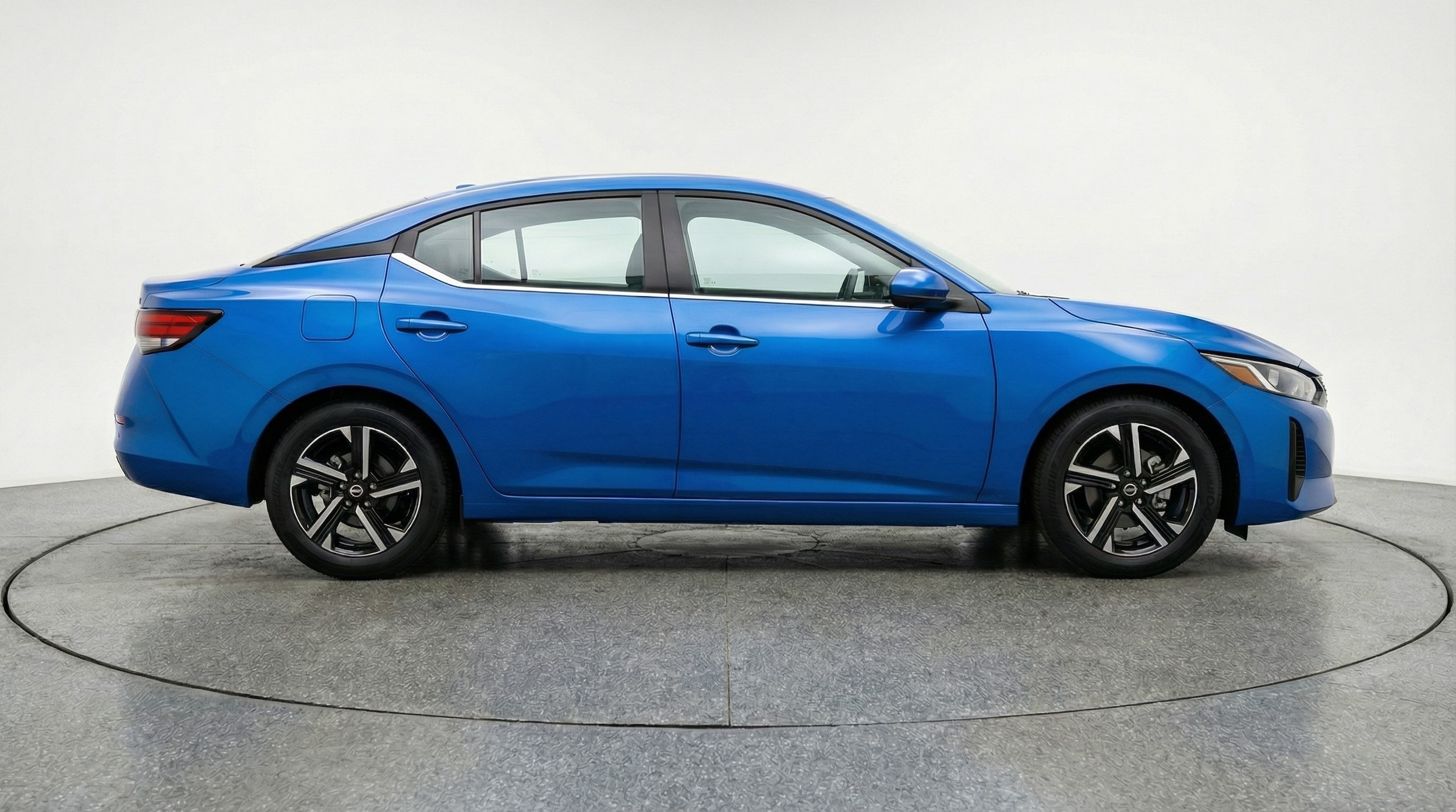 Thumbnail: 2025 Nissan Sentra - 8