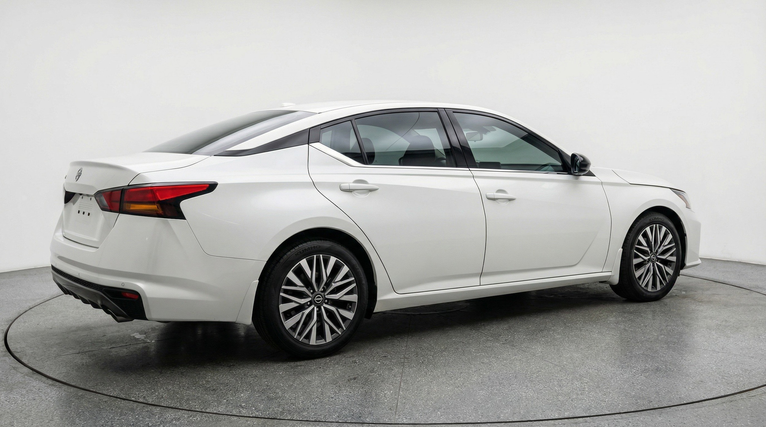 Thumbnail: 2025 Nissan Altima - 9