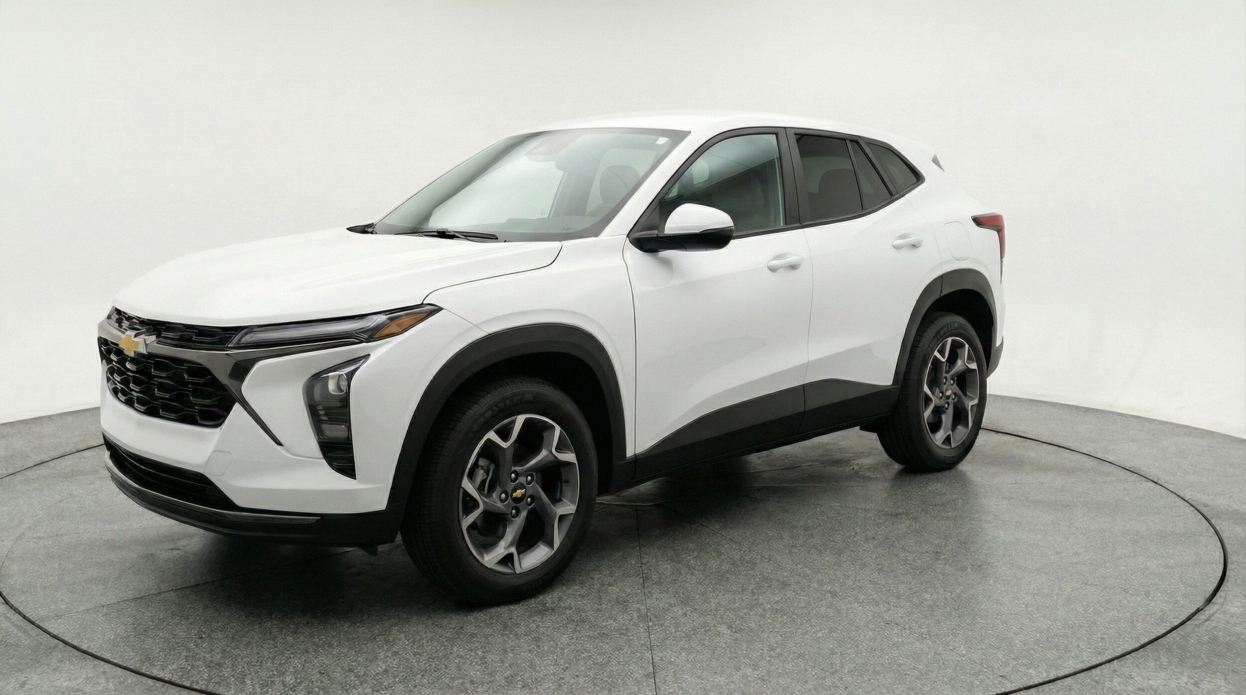 Thumbnail: 2025 Chevrolet Trax - 3