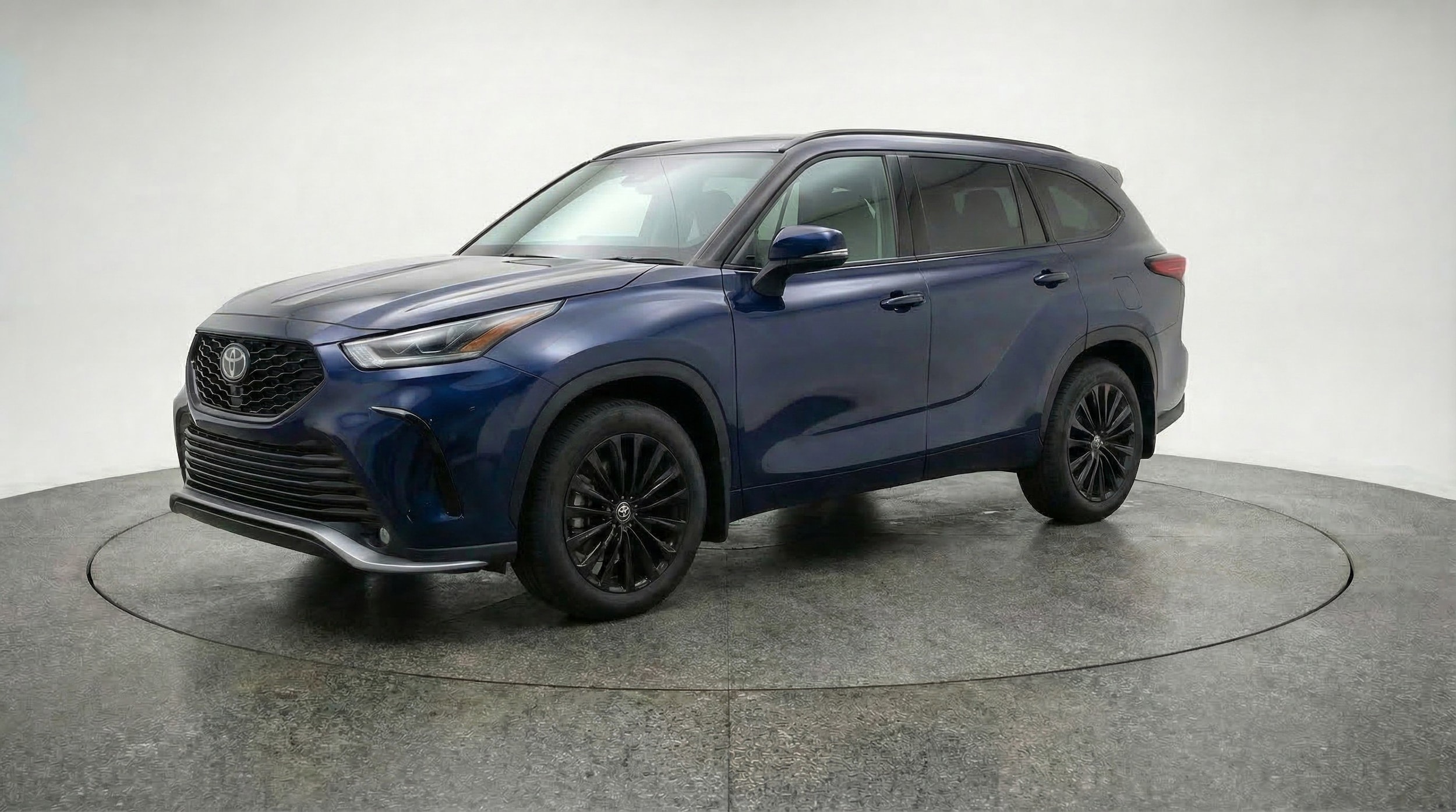 Thumbnail: 2025 Toyota Highlander - 3