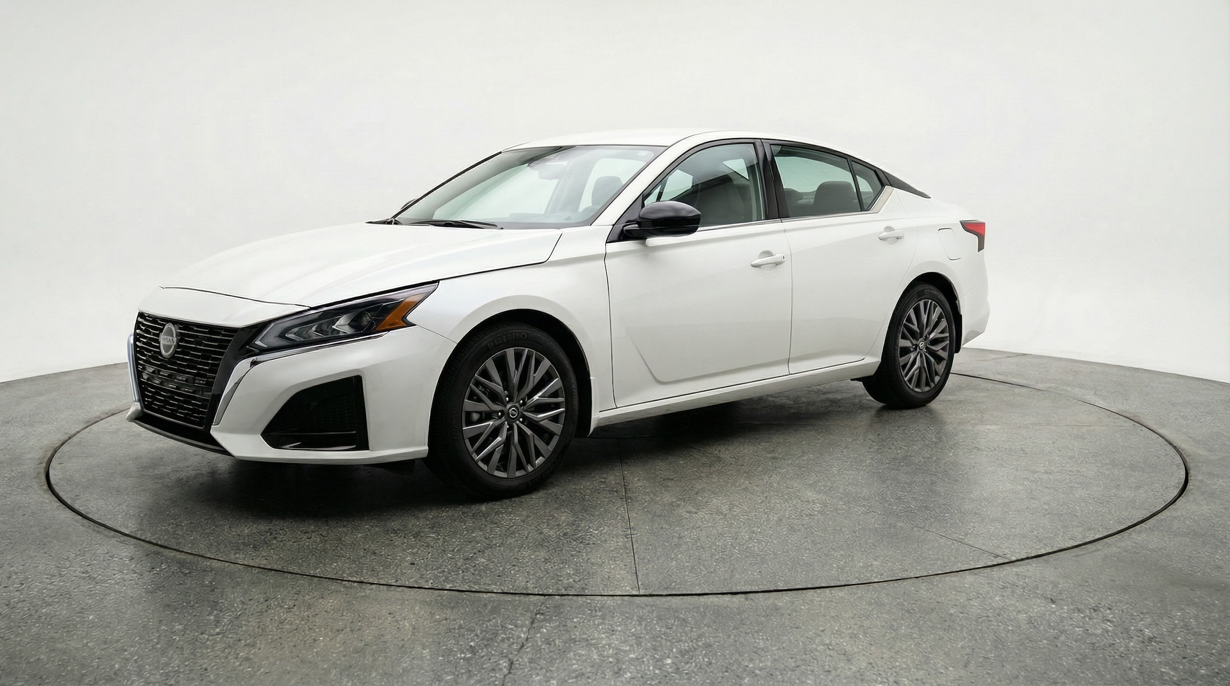 Thumbnail: 2025 Nissan Altima - 3