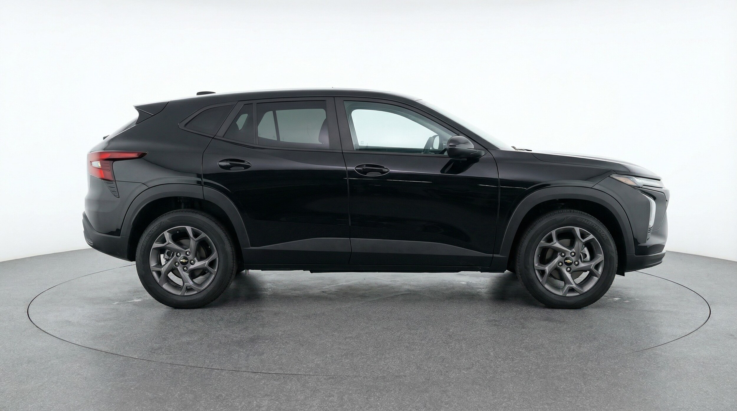 Thumbnail: 2025 Chevrolet Trax - 8