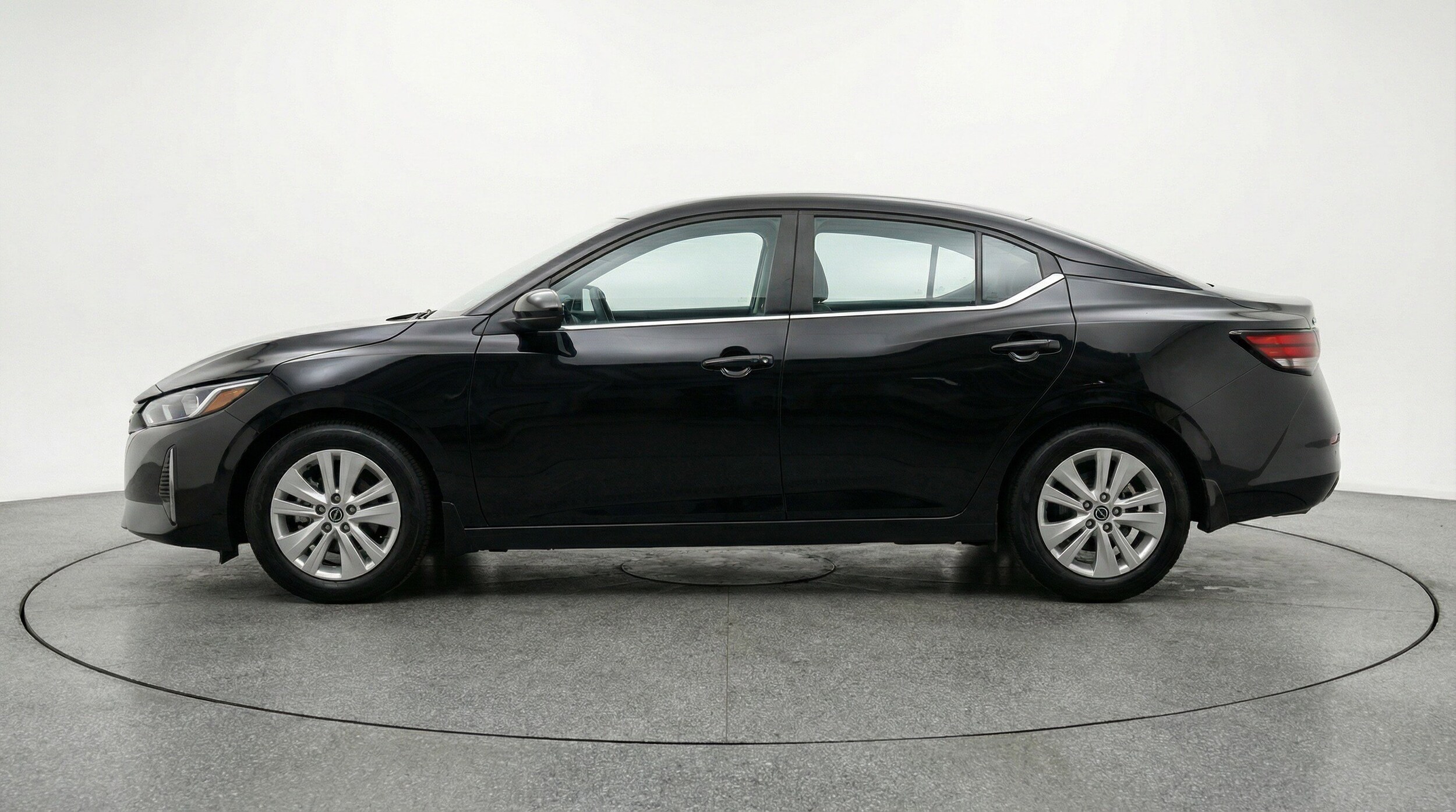 Thumbnail: 2025 Nissan Sentra - 5