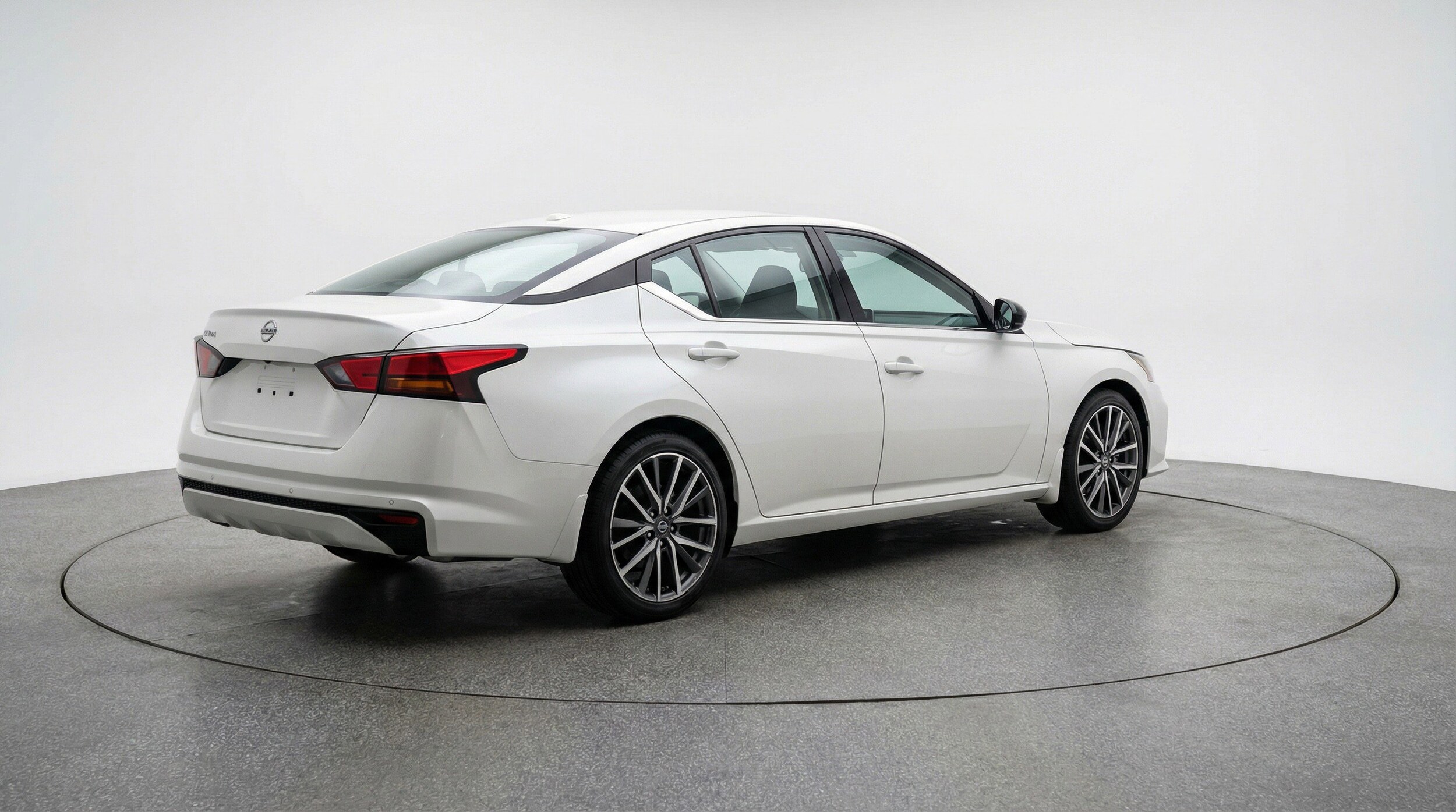 Thumbnail: 2025 Nissan Altima - 9
