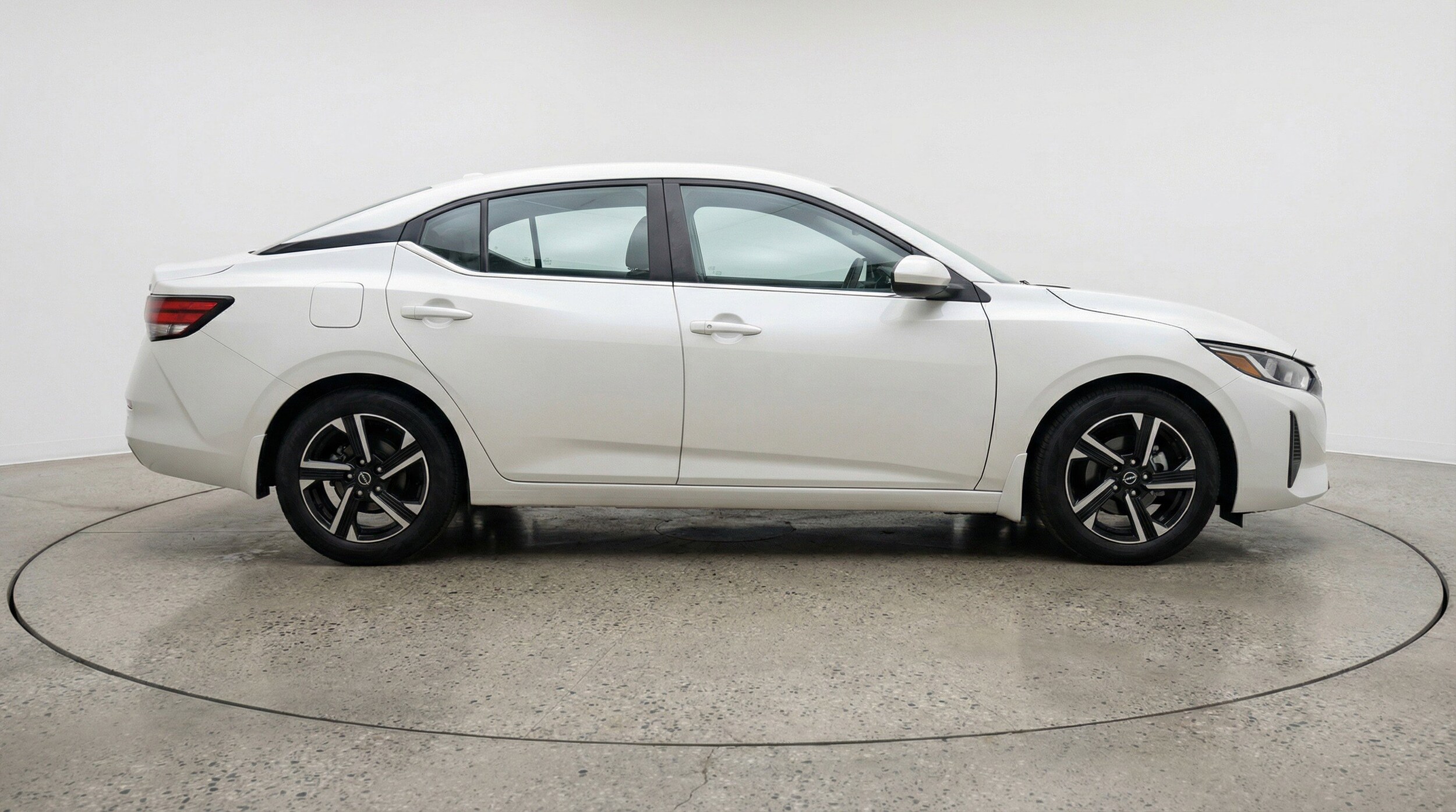 Thumbnail: 2025 Nissan Sentra - 11