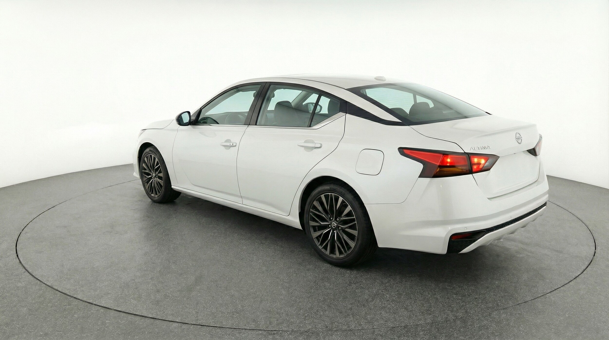 Thumbnail: 2025 Nissan Altima - 6