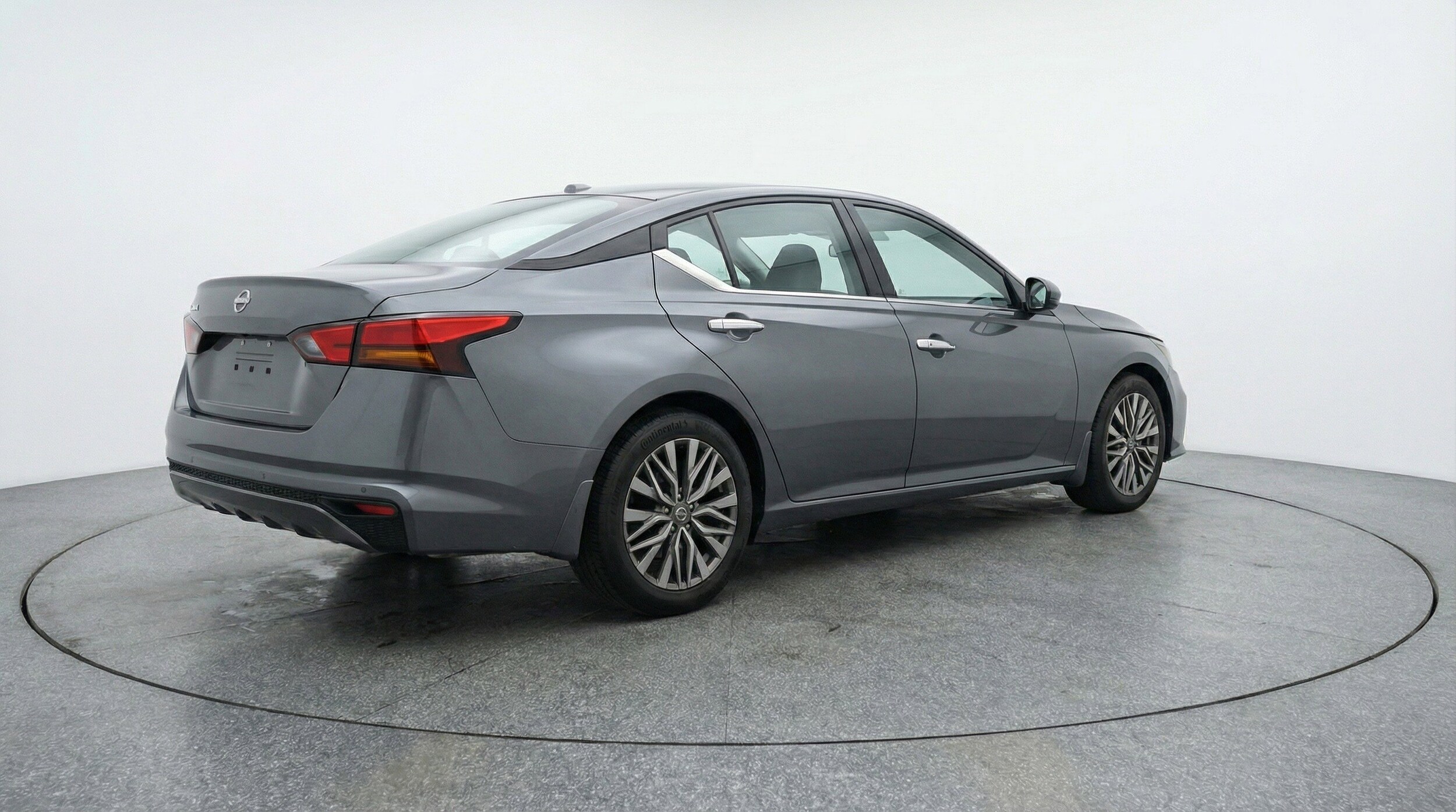 Thumbnail: 2025 Nissan Altima - 9