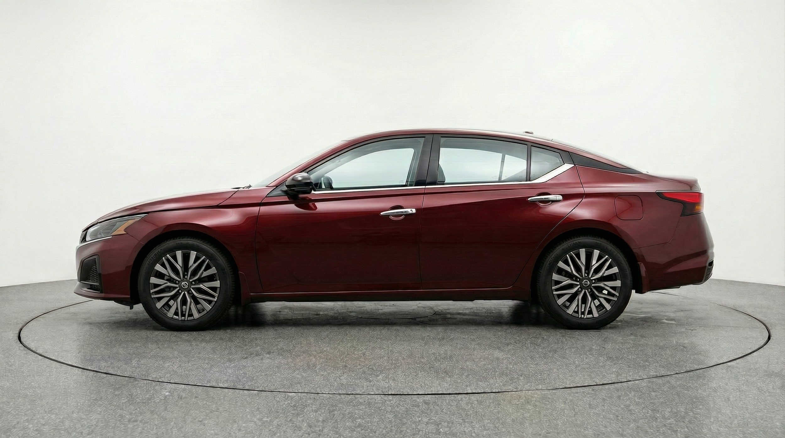 Thumbnail: 2025 Nissan Altima - 4