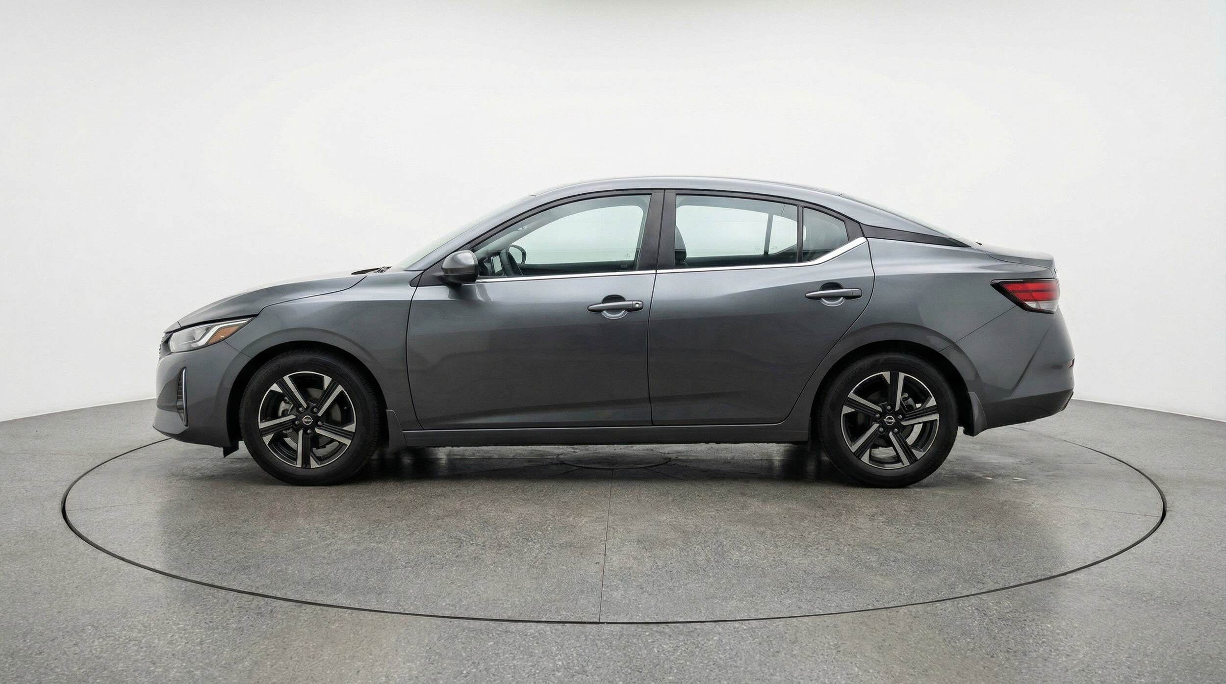 Thumbnail: 2025 Nissan Sentra - 5