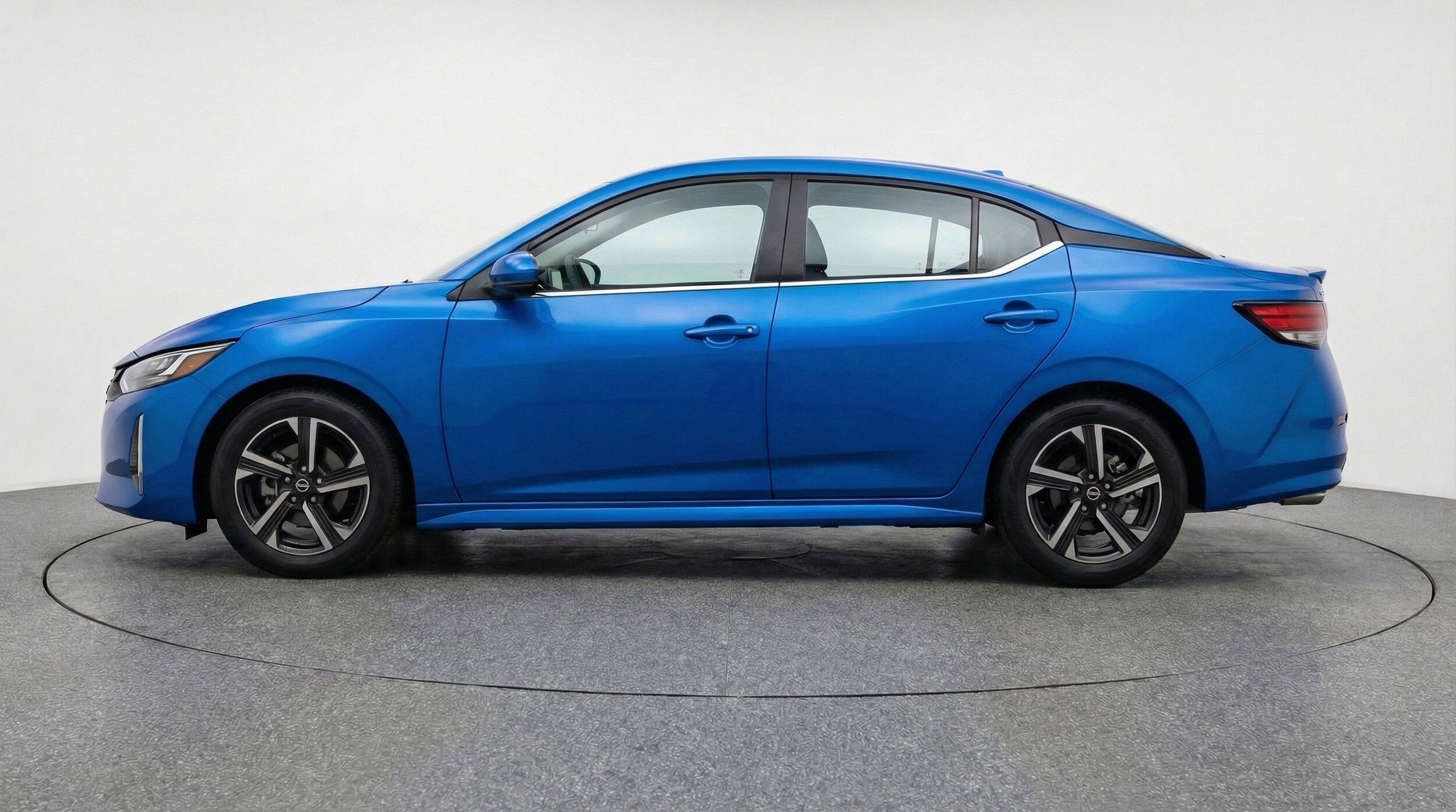 Thumbnail: 2025 Nissan Sentra - 5