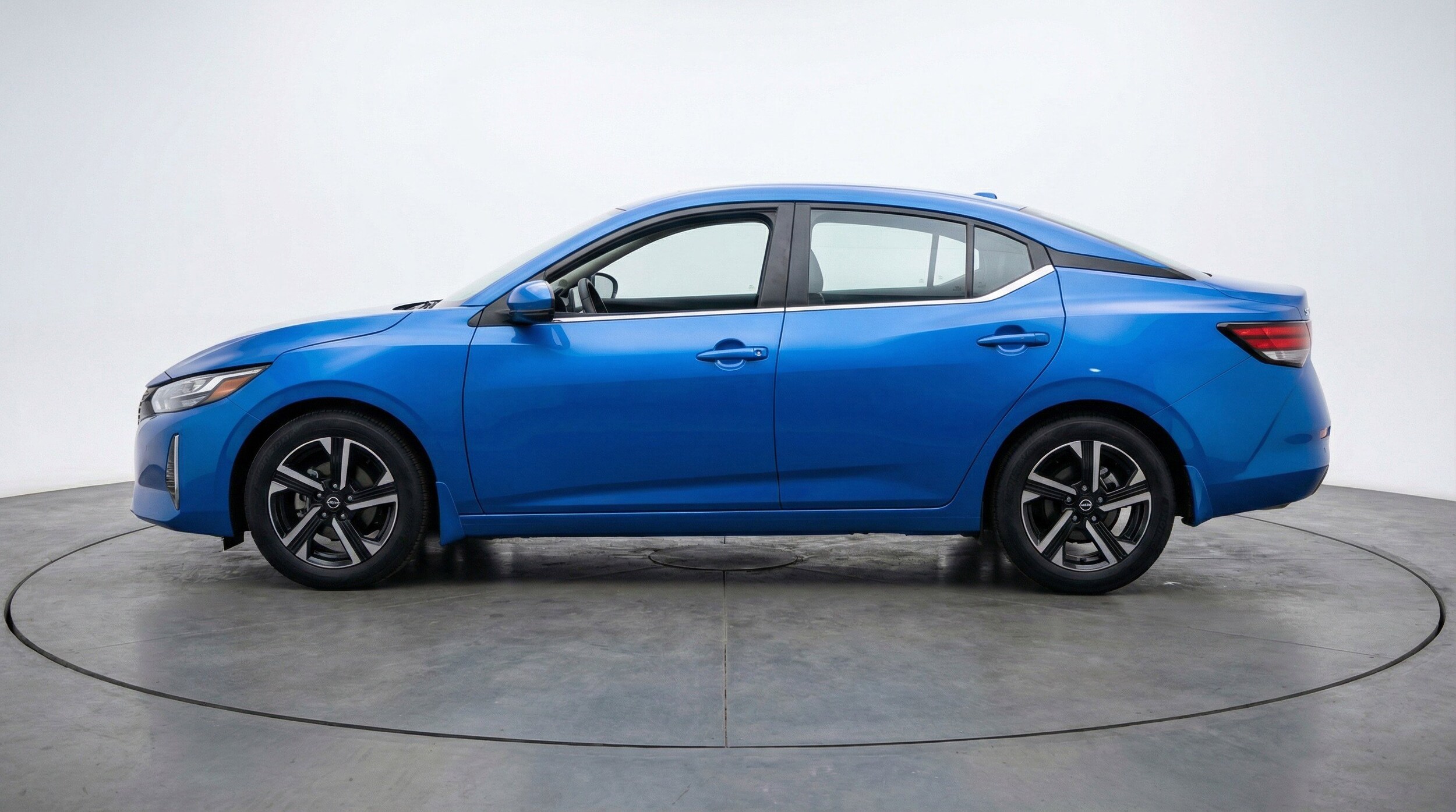 Thumbnail: 2025 Nissan Sentra - 5