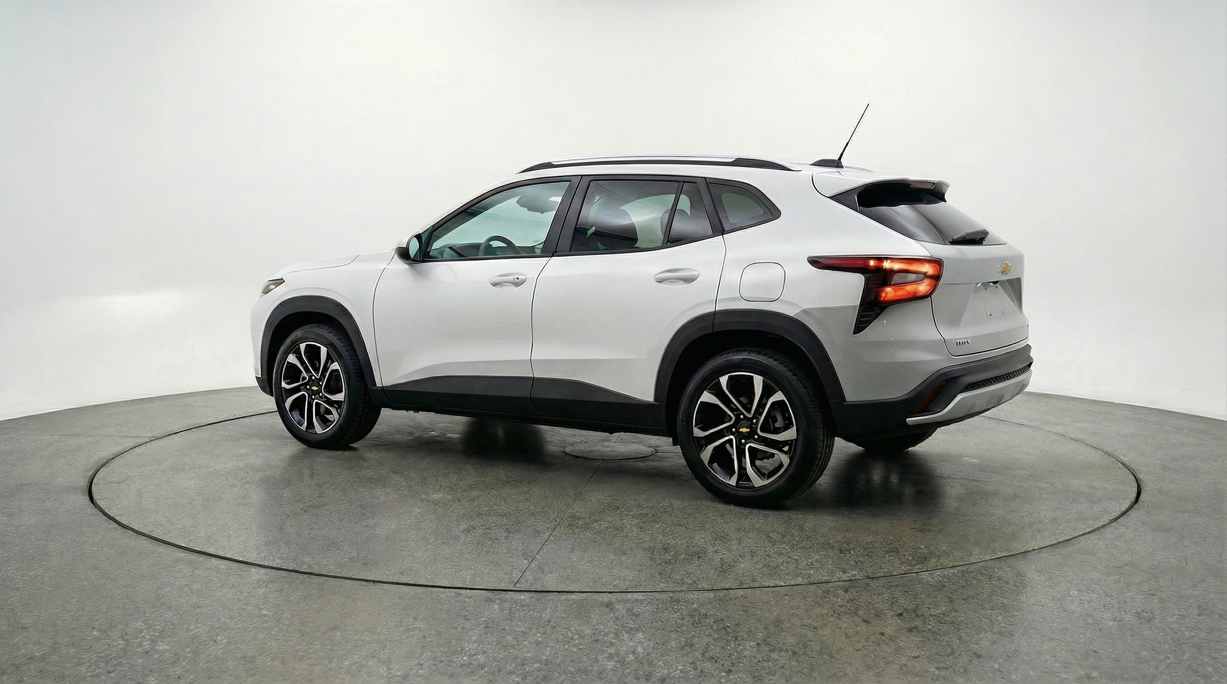 Thumbnail: 2025 Chevrolet Trax - 5